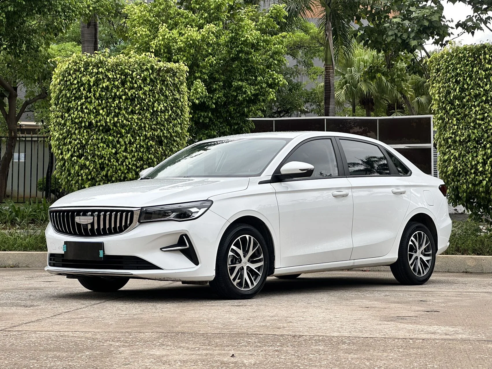 Emgrand 2025 4th Generation 1.5L CVT Longteng Edition