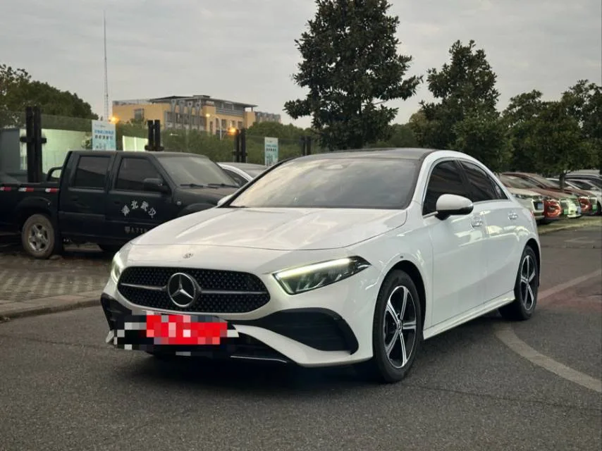 Mercedes-Benz A-Class 2025 A 200 L 1.3T Fashion Automatic