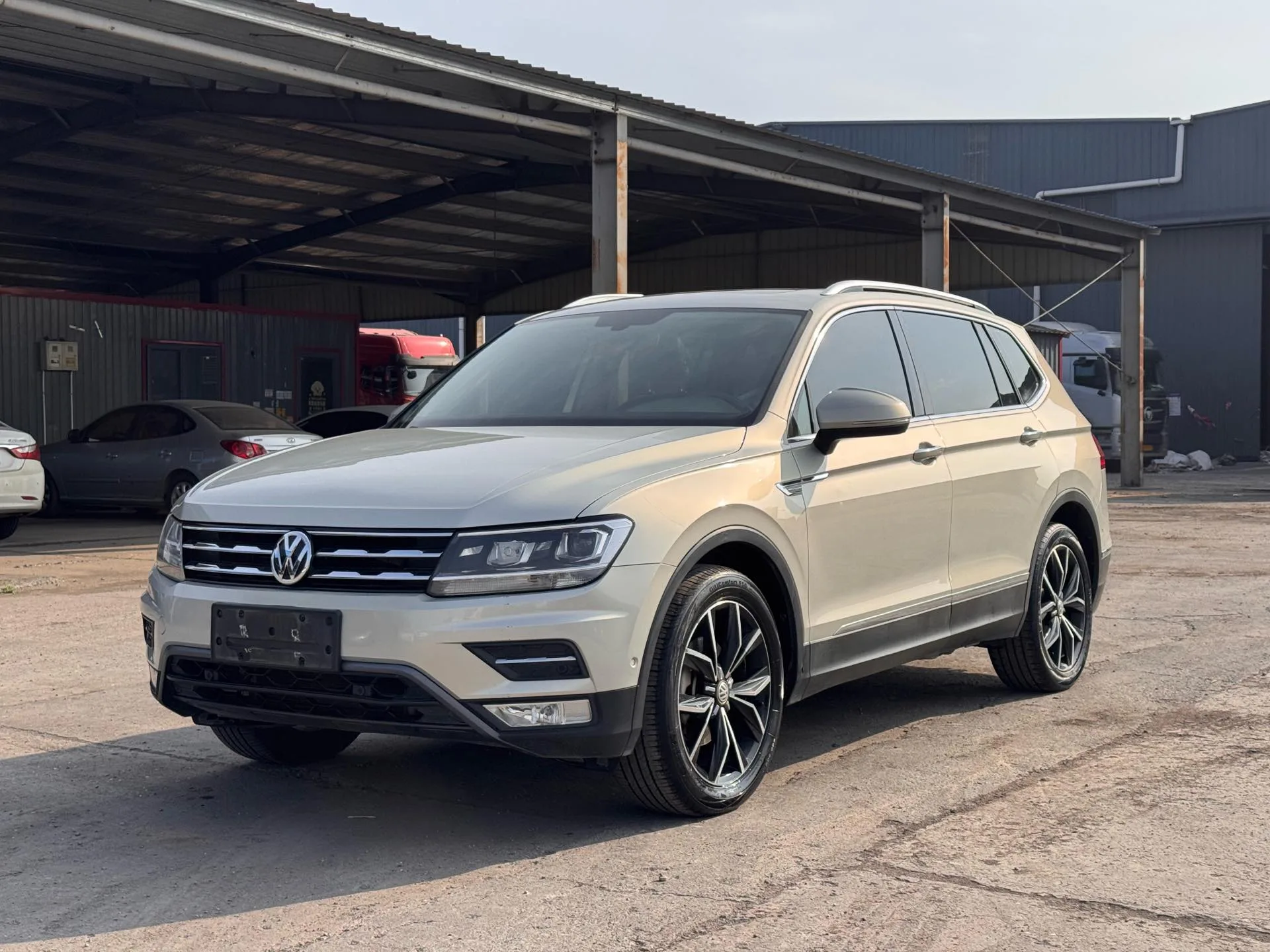 2019 Tiguan L 330TSI Automatic Front-Wheel Drive Smart Luxury Edition (China V)