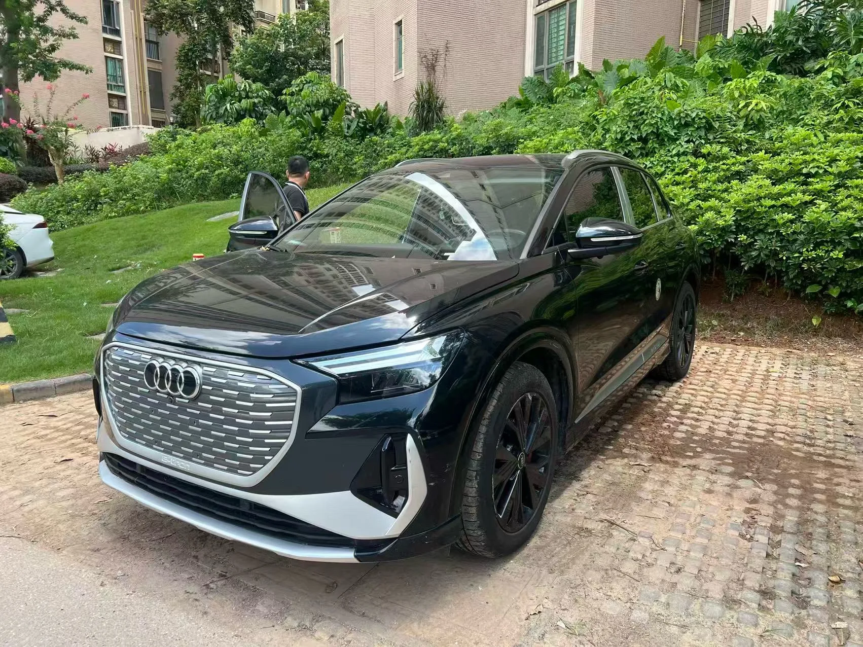 2023 Audi Q4 e-tron 40 Pioneer Edition, Automatic Transmission