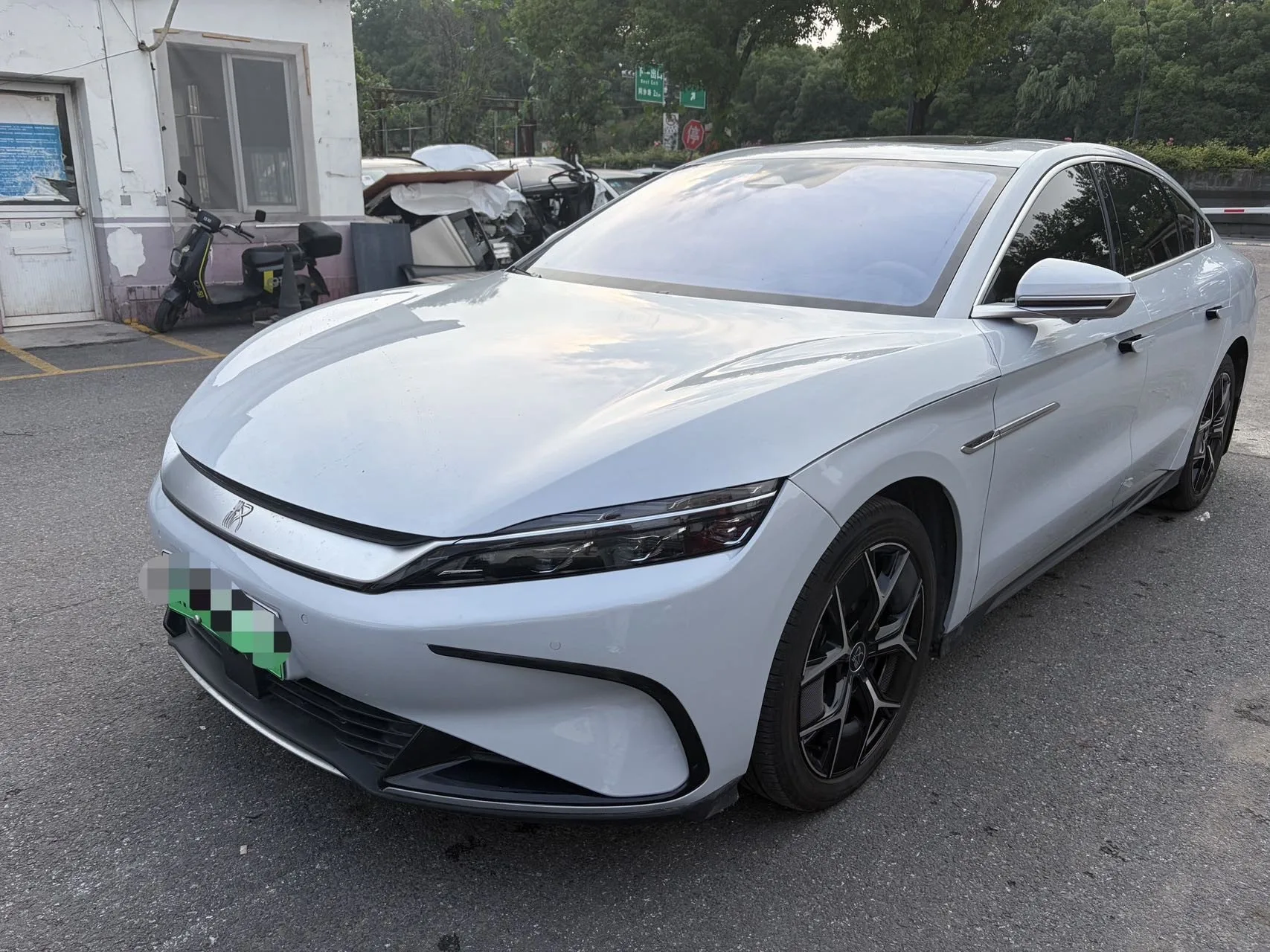 BYD 2024 Han EV 605KM Glory Edition Front-Wheel Drive Premium Automatic