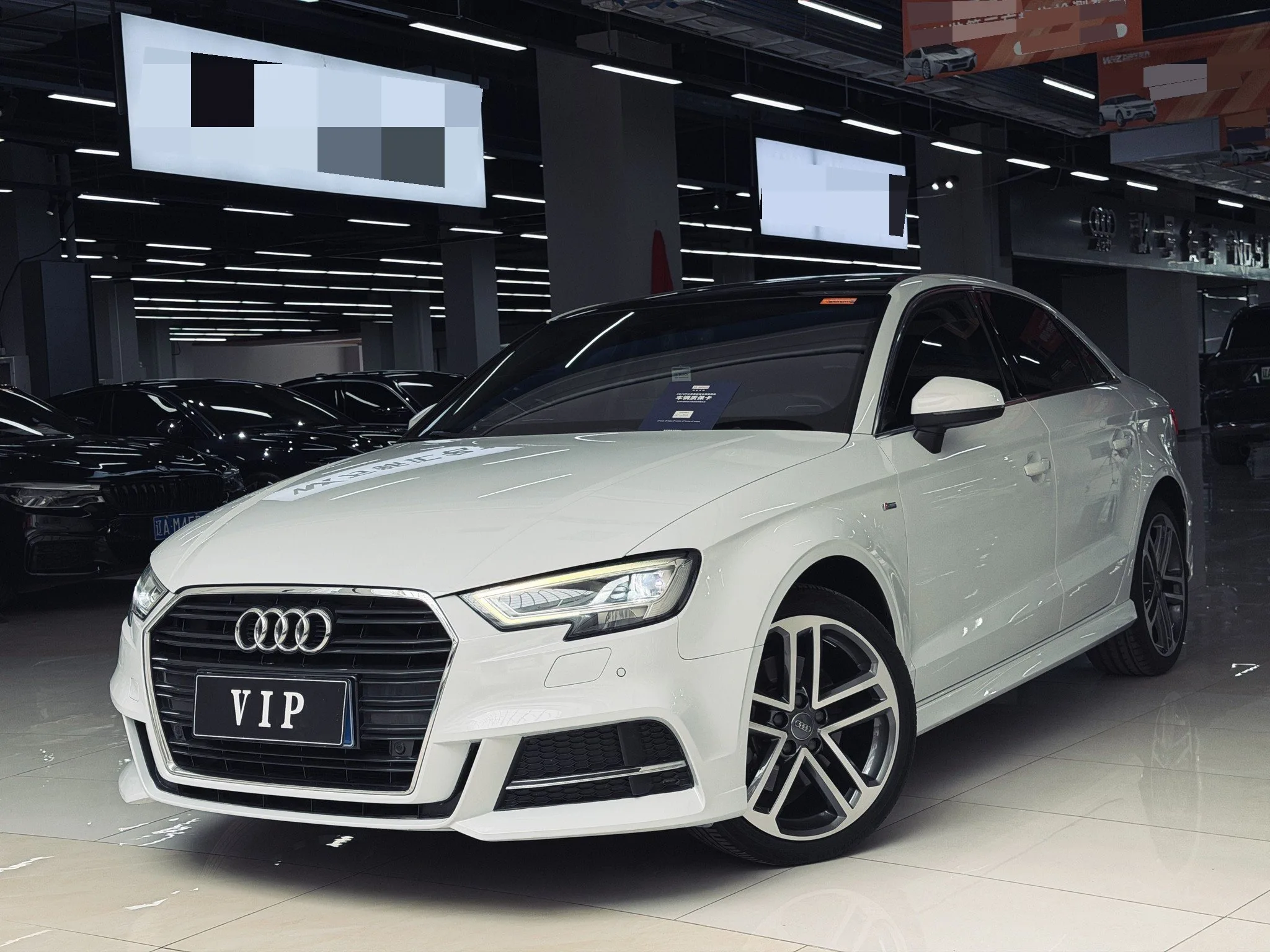2019 Audi A3 Limousine 40 TFSI Sport, National V