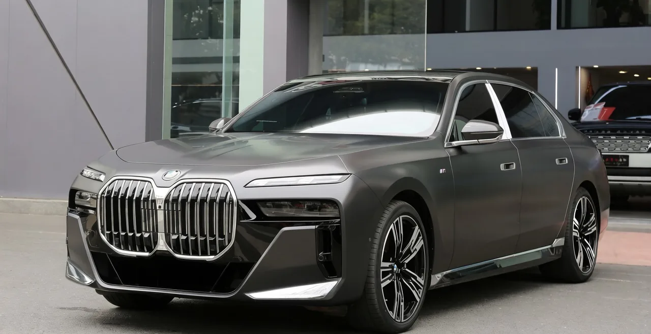 BMW 7 Series (Imported) 2023 Model Year 740Li 48V 3.0T Luxury Line M Sport Package Automatic Transmission