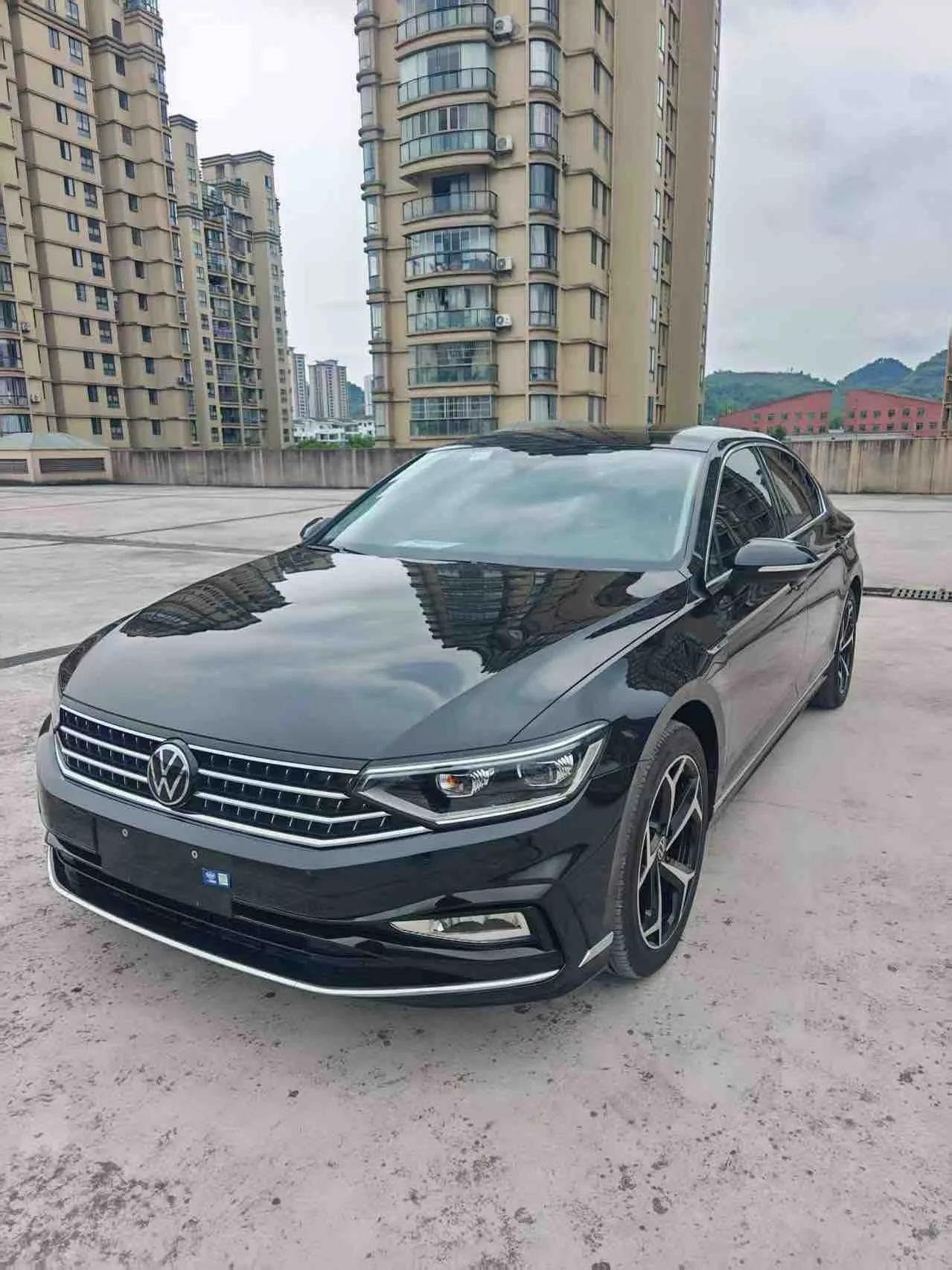 Volkswagen 2023 Magotan 2.0TSI 330TSI 2 Millionth Unit Commemorative Edition Leading Model Automatic Transmission