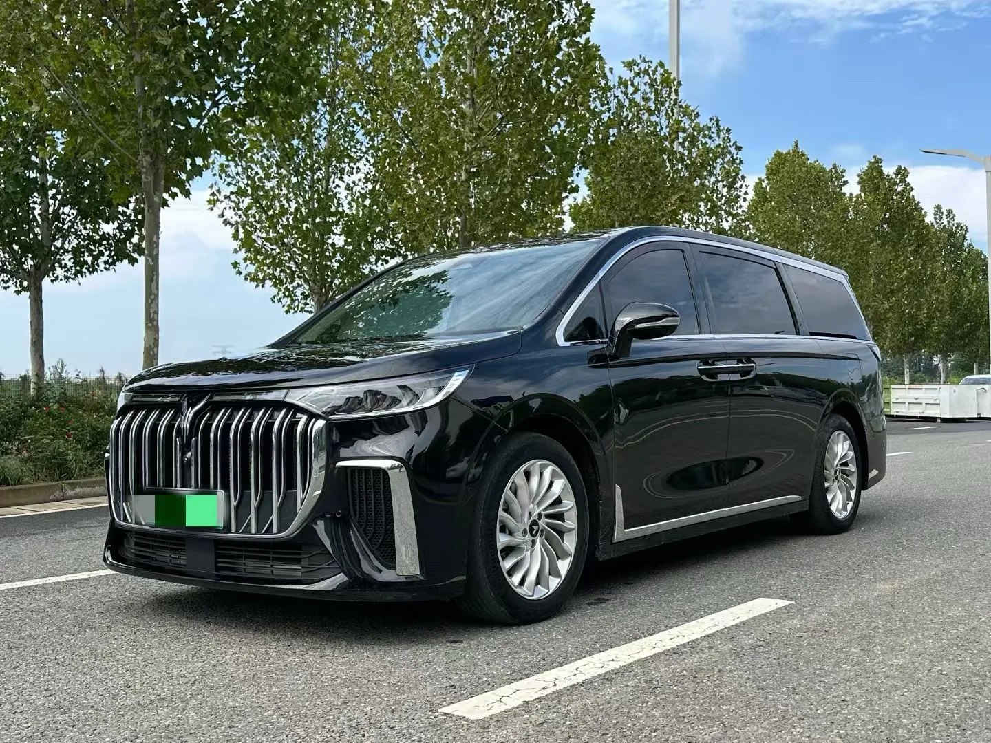 Dreamer 2024 PHEV Extended Range Premium Edition