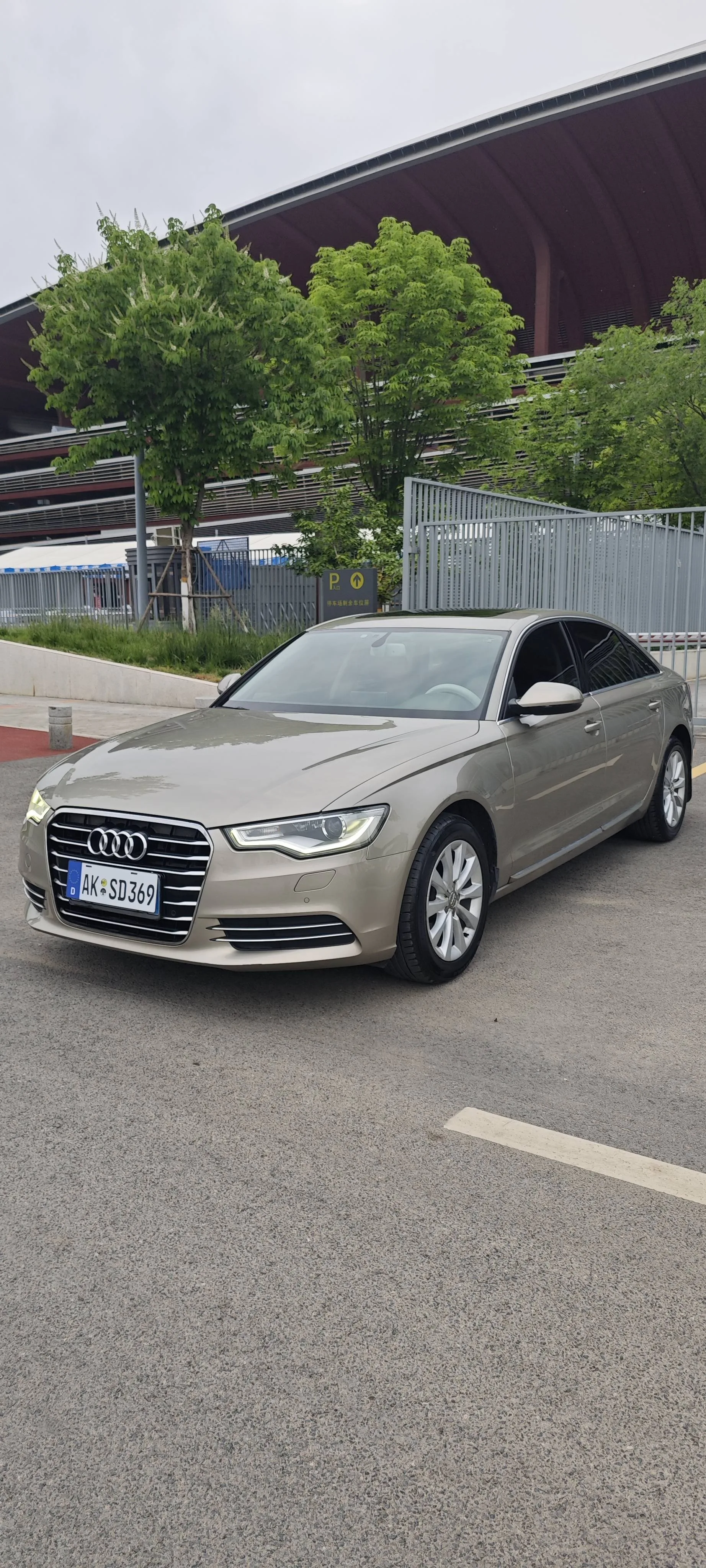 Audi A6L 2012 30 FSI Comfort