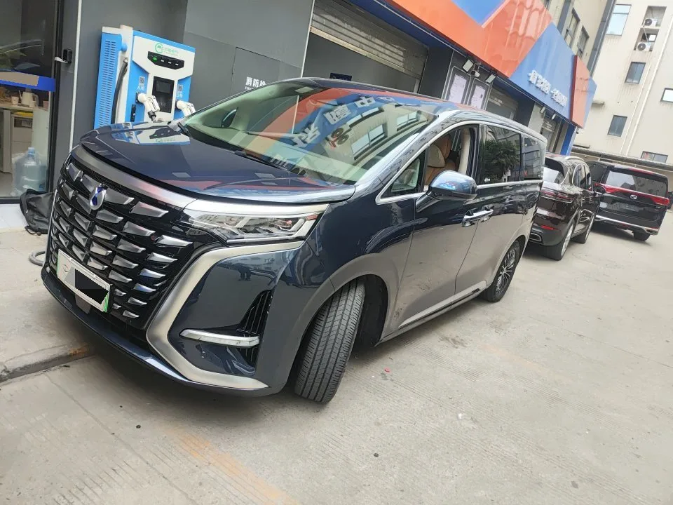 Denza D9 2022 DM-i 970 AWD Flagship Edition