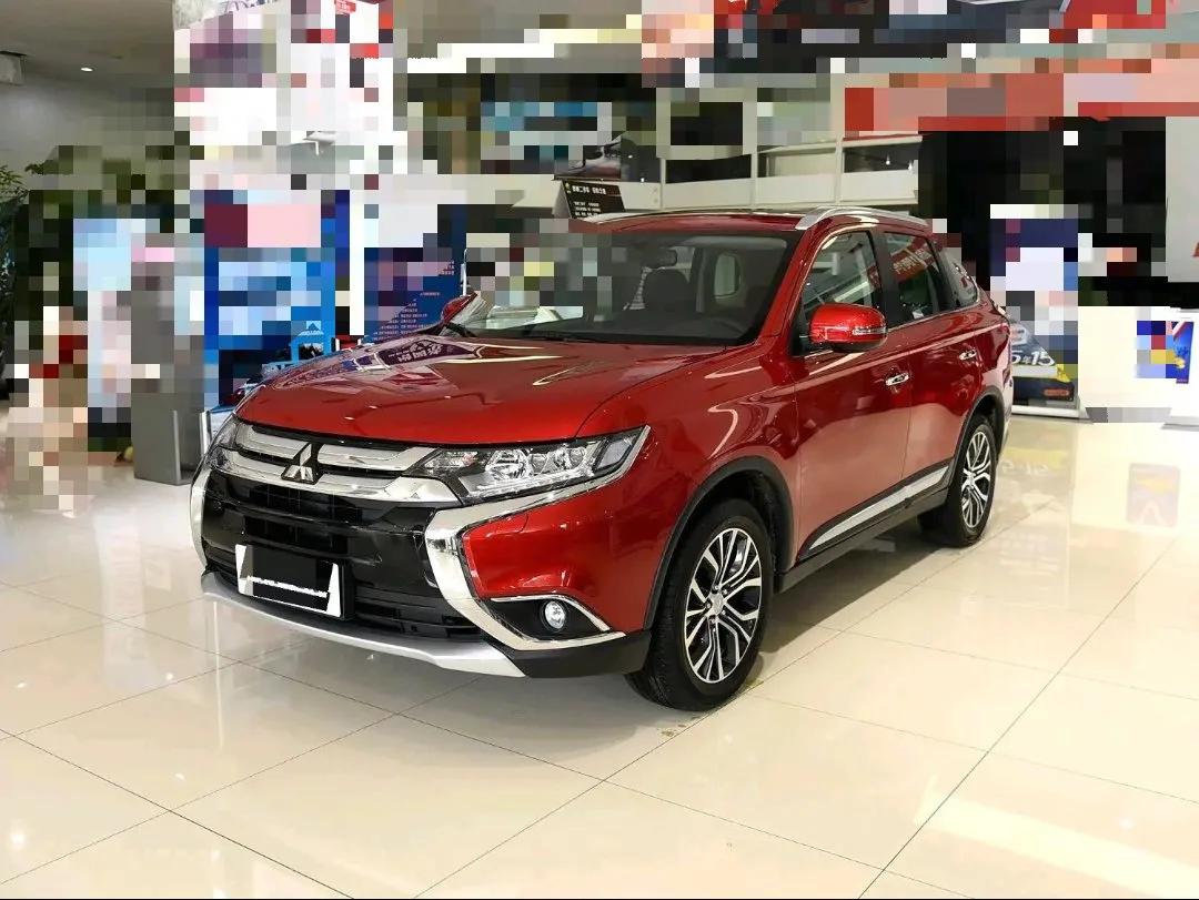 2016 Outlander 2.4L 4WD Elite Edition, 5-Seater