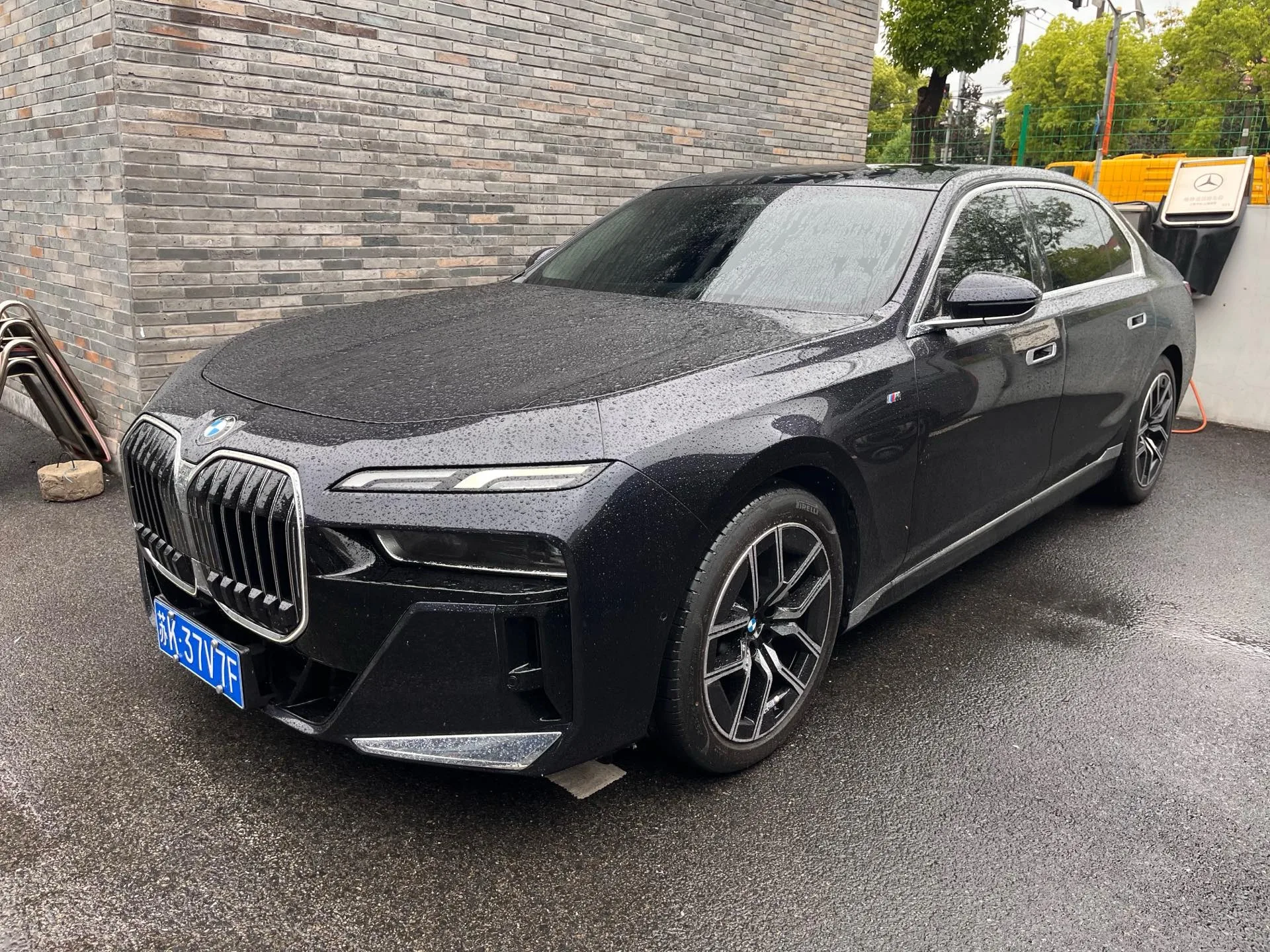 BMW 7 Series (Imported) 2023 735Li 48V 3.0T Luxury Package Automatic