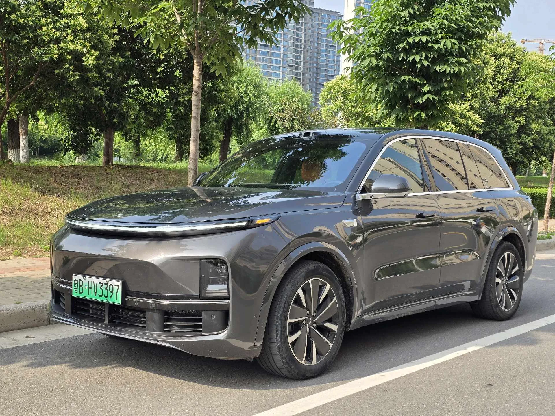 Li Auto 2025 L8 Max Intelligent Renewal Edition Automatic Transmission