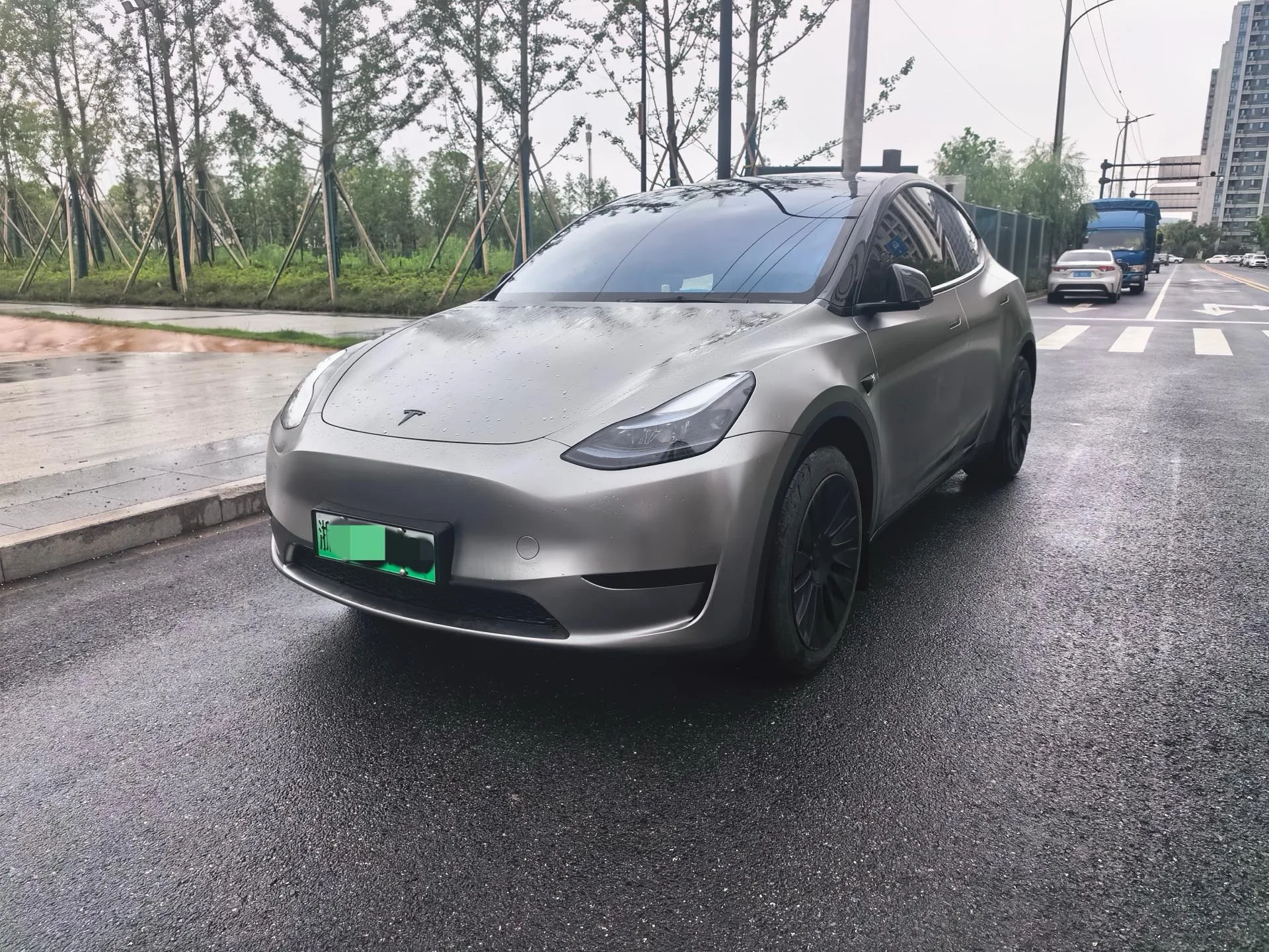 Model Y 2024 Rear-Wheel Drive