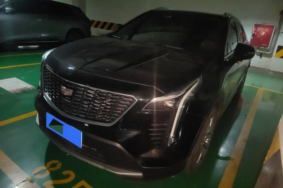 2020 Cadillac XT4 28T AWD Platinum Sport
