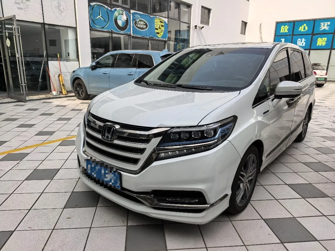 Elysion 2019 2.0L Hybrid Luxury Edition