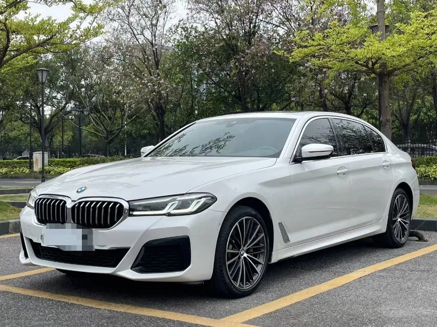 BMW 5 Series 2023 530Li 2.0T Leading M Sport Package Automatic