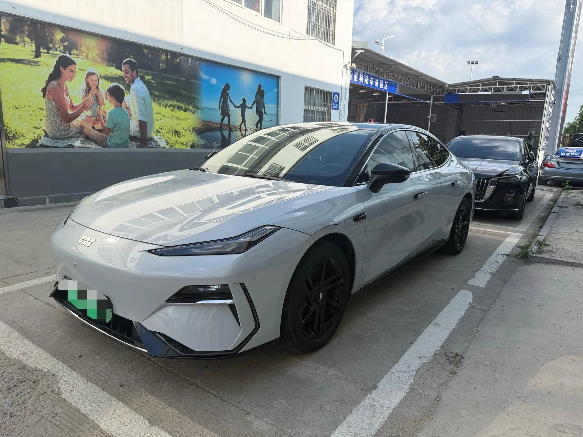 Galaxy E8 2024 Model, 550 km Range, Rear-Wheel Drive PRO