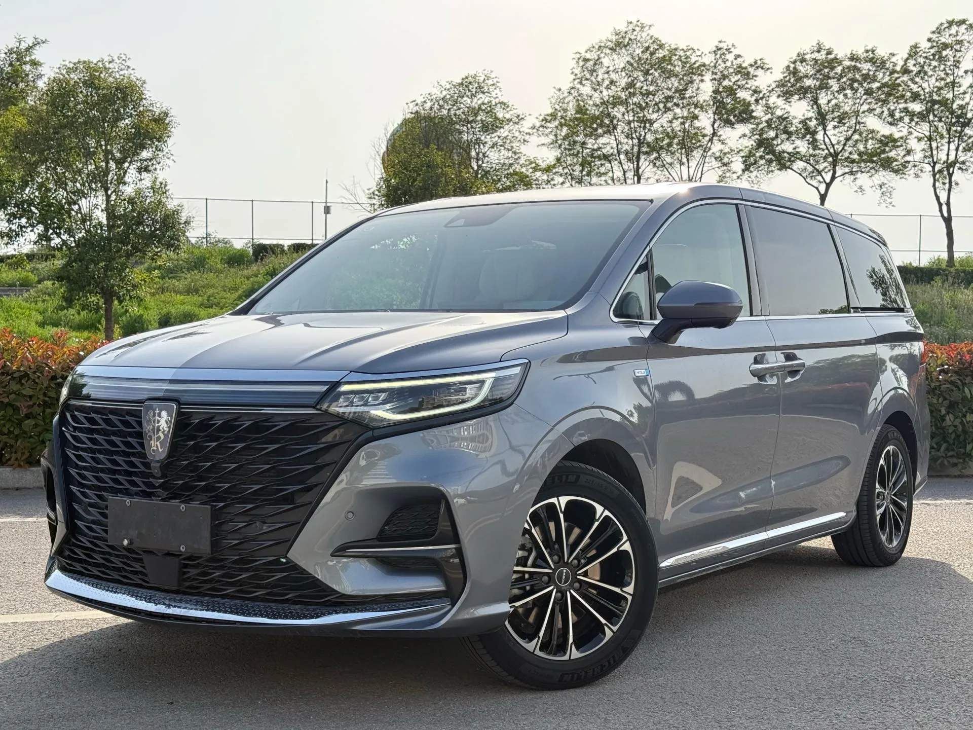 Roewe iMAX8 2021 Model Year 400TGI Supreme Series Premium Edition