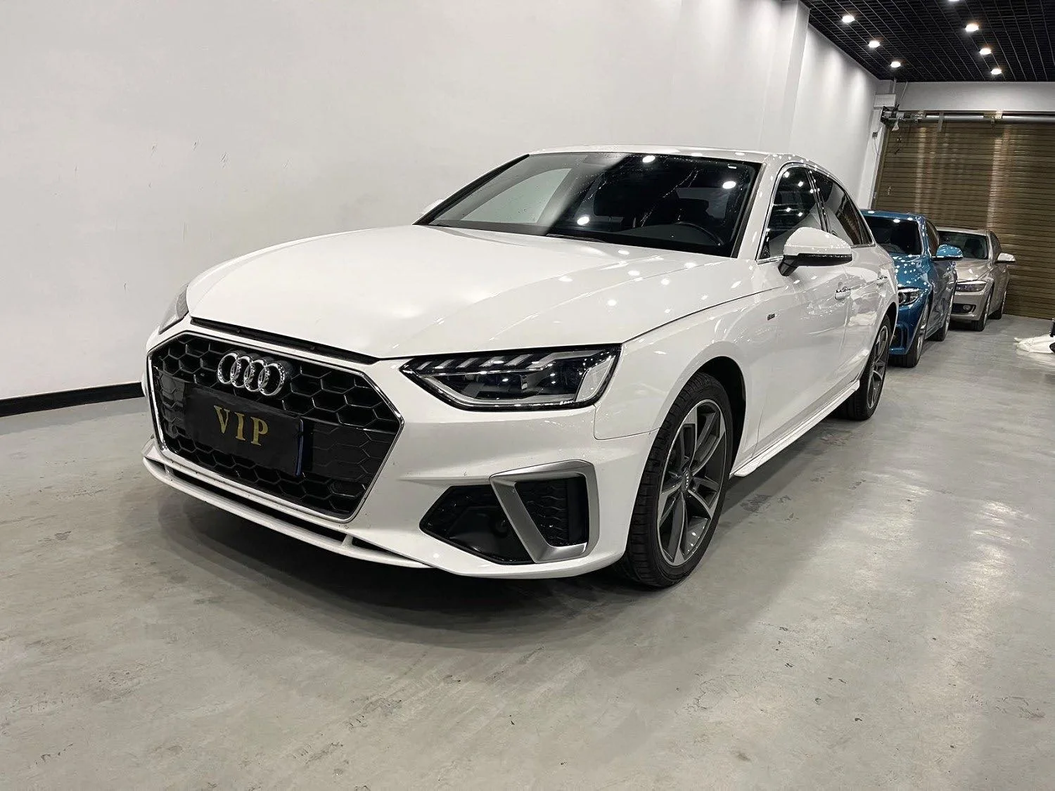 Audi A4L 2023 40 TFSI Fashion Dynamic Edition