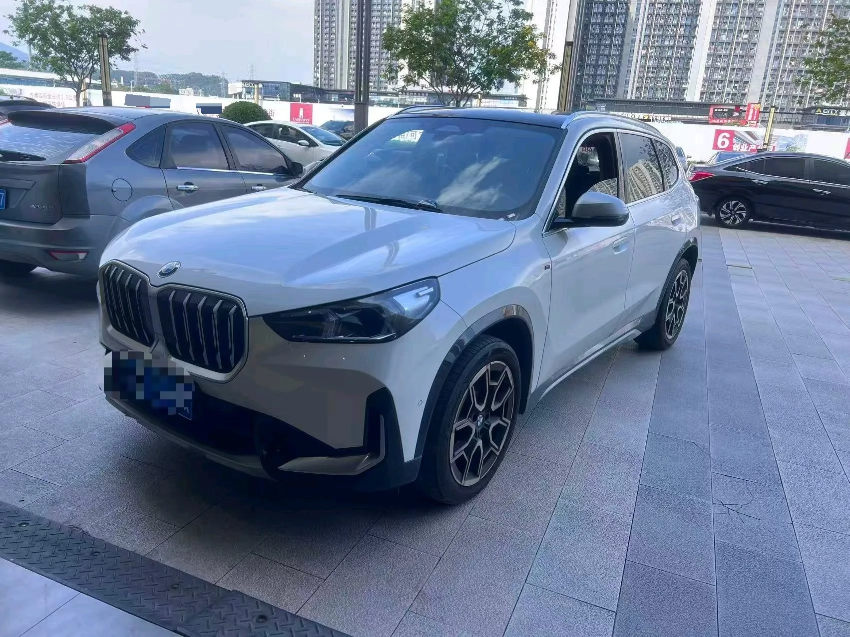 2024 BMW X1 sDrive25Li 2.0T X Design Package, Automatic Transmission