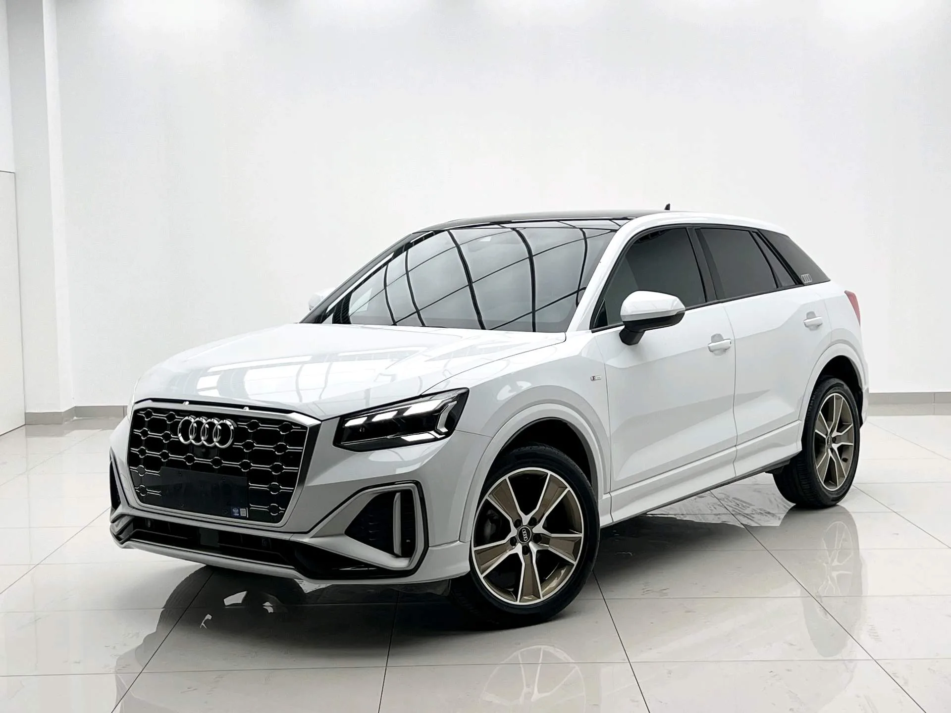 Audi Q2L 2022 35 TFSI Fashion Dynamic Edition