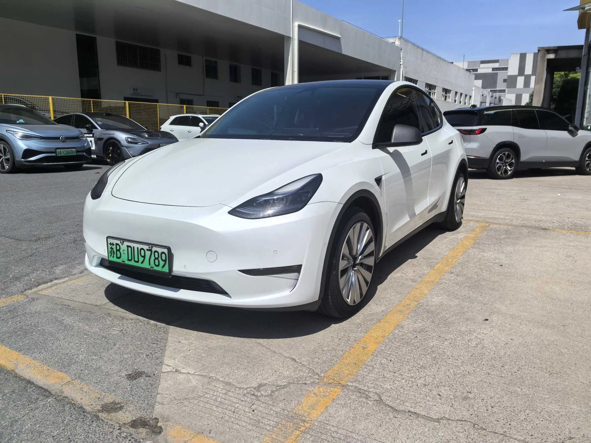 Model Y 2022 Facelift Long Range All-Wheel Drive Version