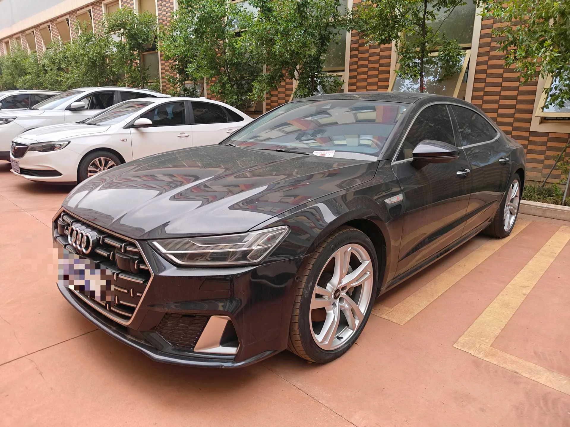 2024 Audi A7L 2.0 TFSI 45 TFSI Quattro S-line "See Far" Edition with Radiant Black Package, Automatic Transmission