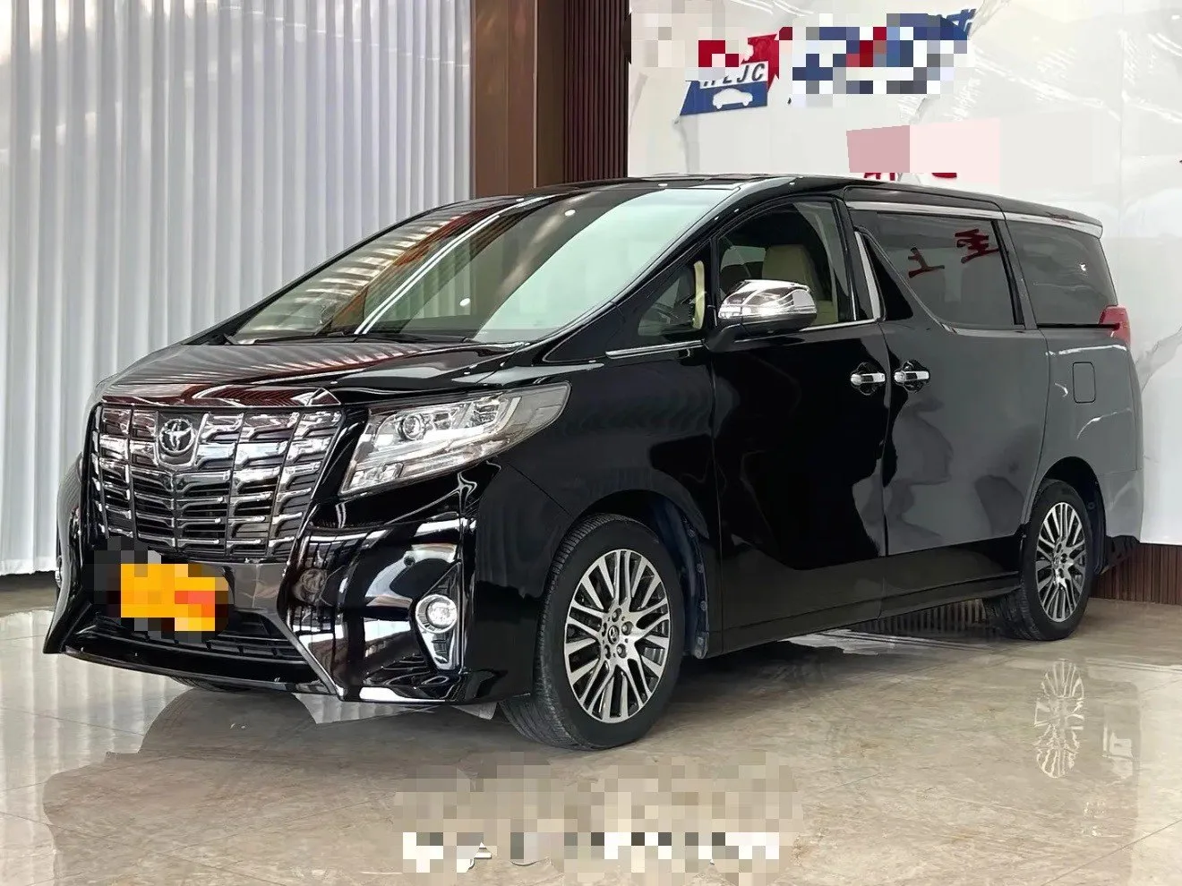 Alphard 2015 Model Year 3.5L Premium Edition