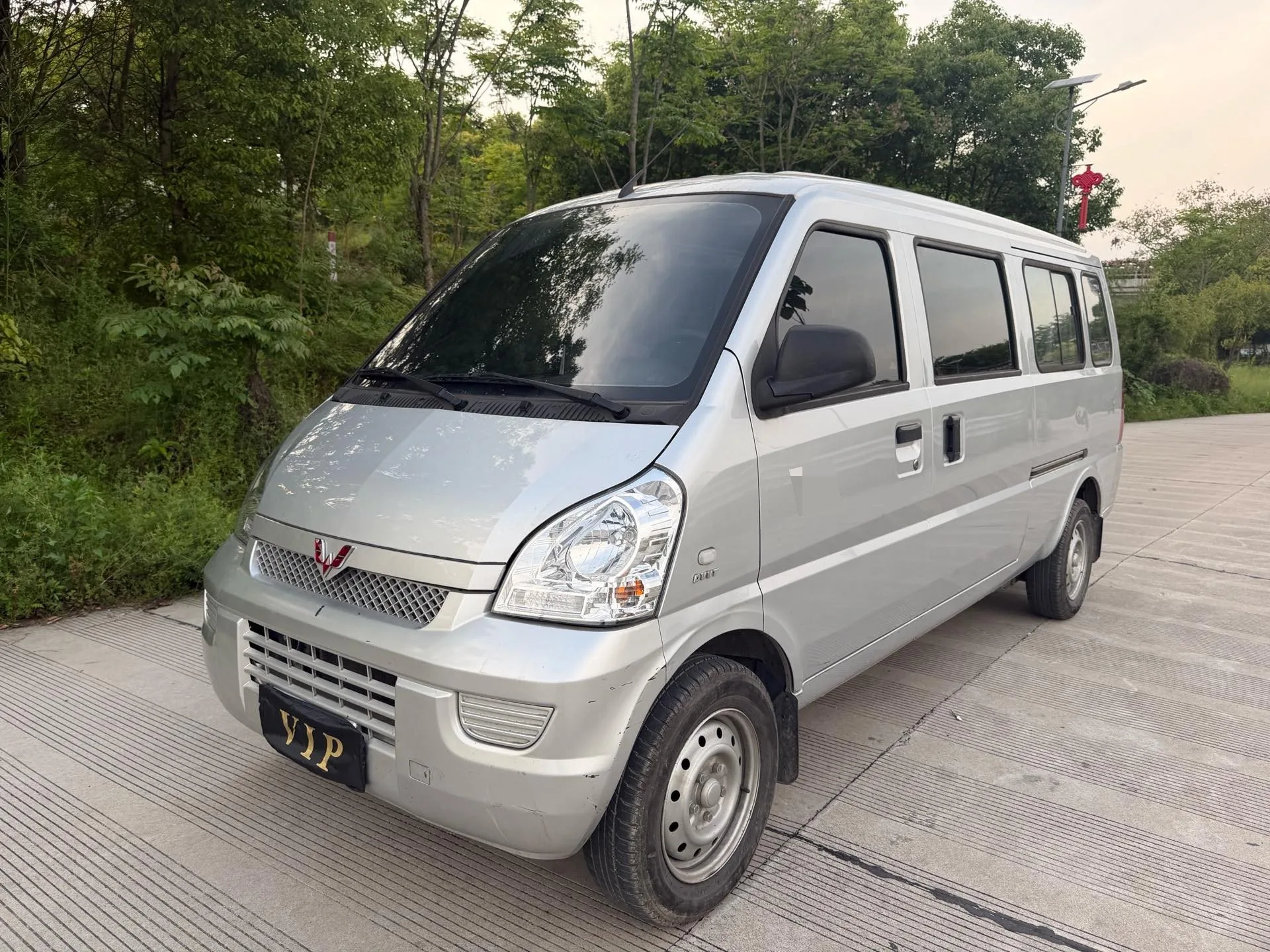 Wuling 2021 Rongguang 1.5 Extended Standard Model with Air Conditioning, Manual Transmission