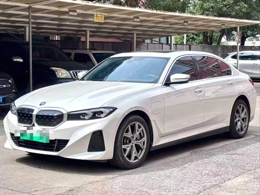BMW 2024 i3 eDrive 35L Automatic