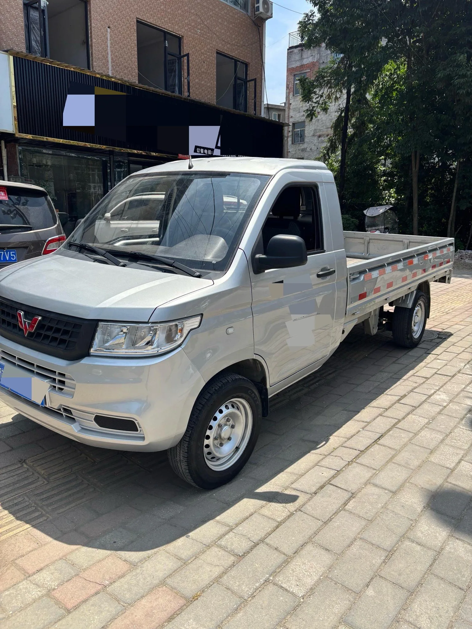 Wuling 2023 Rongguang New Card 2.0 Single-Cab Extended Version Base Model, Manual Transmission