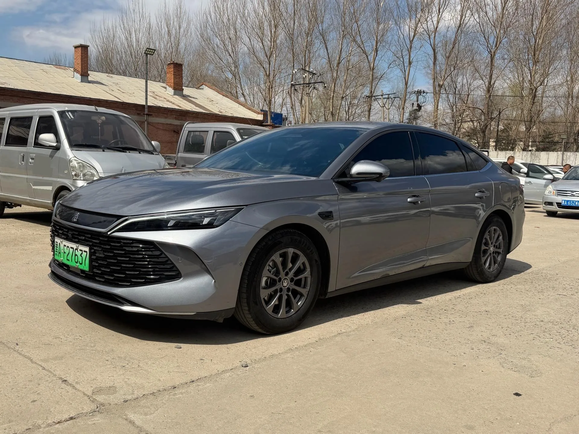 BYD 2025 Qin L DM-i 1.5 CVT Intelligent Driving Edition 80KM Leading Model Automatic
