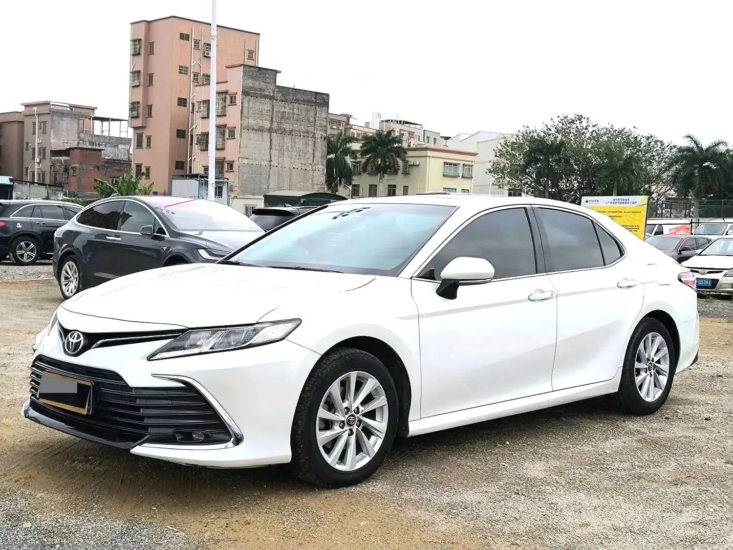Toyota 2022 Camry 2.0GVP CVT Leading Edition Automatic