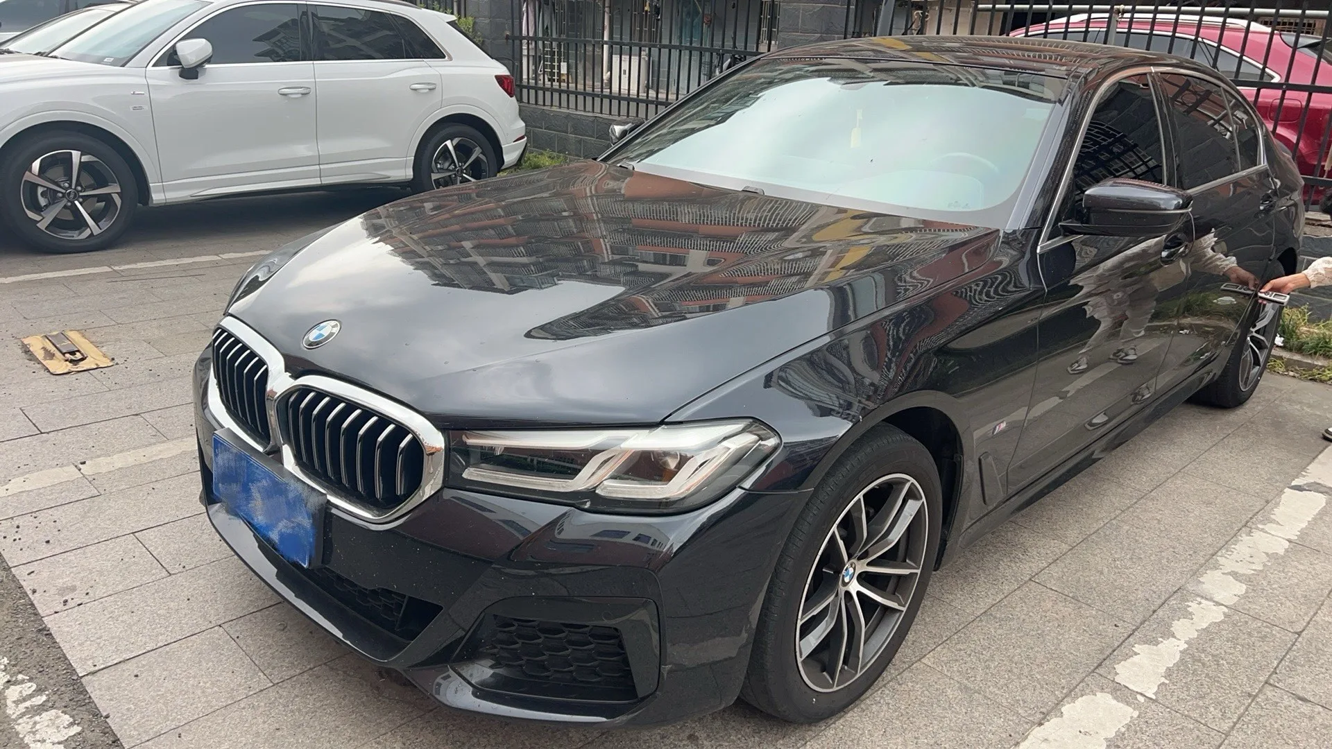 BMW 5 Series 2022 Facelift II 525Li M Sport Package