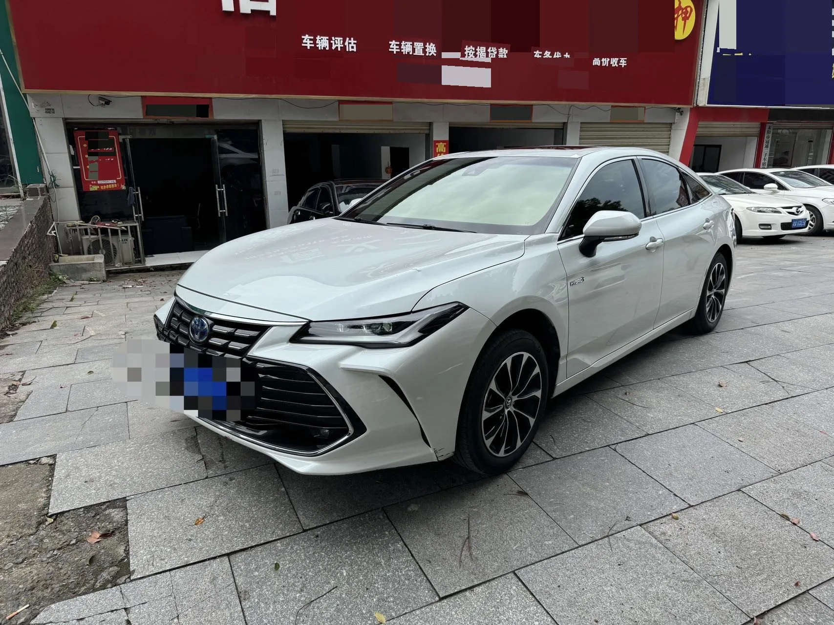 2023 Toyota Avalon Hybrid 2.5L CVT, Progressive Edition, Automatic Transmission