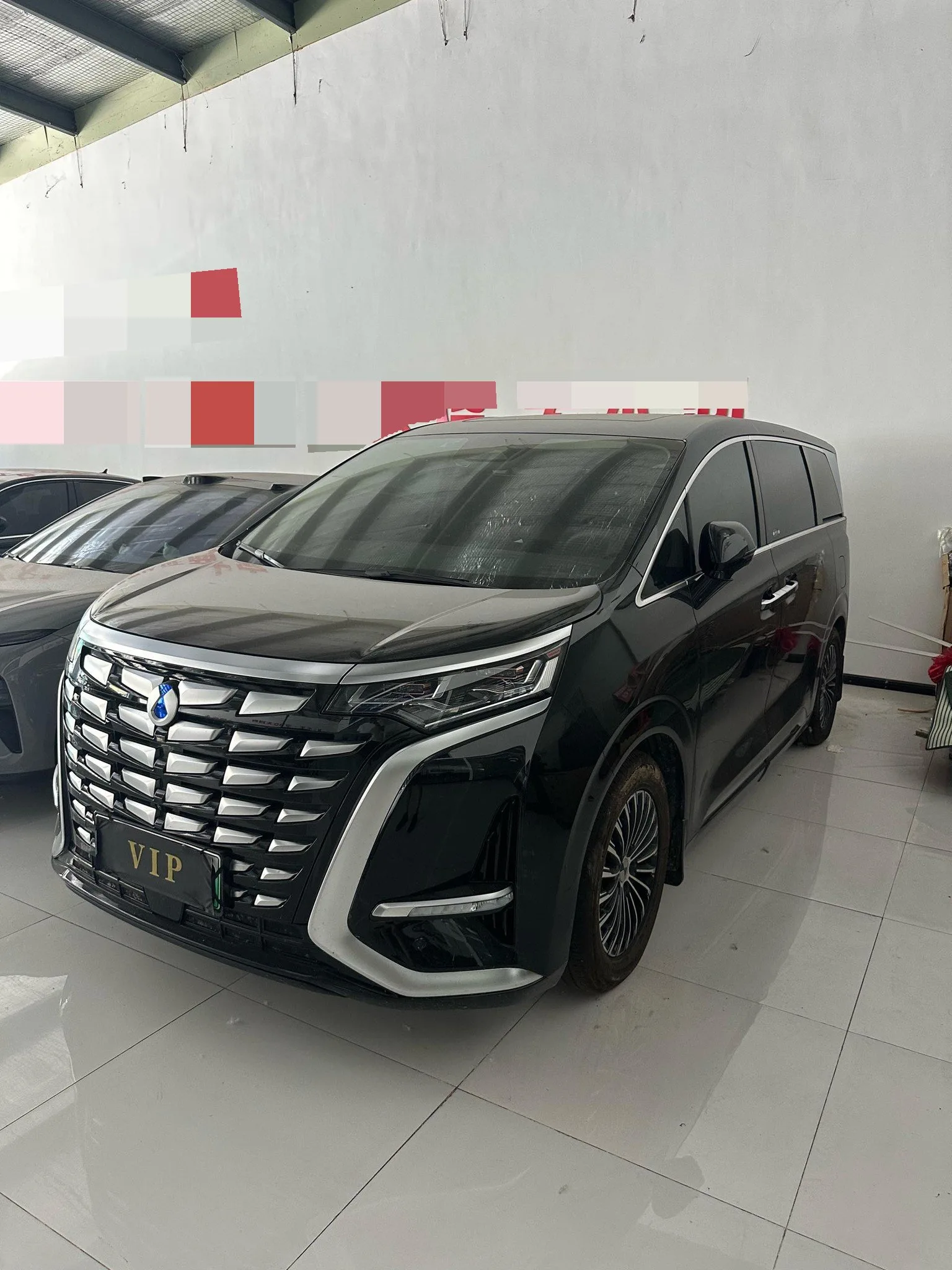 Denza D9 2022 DM-i 970 4WD Premium Edition
