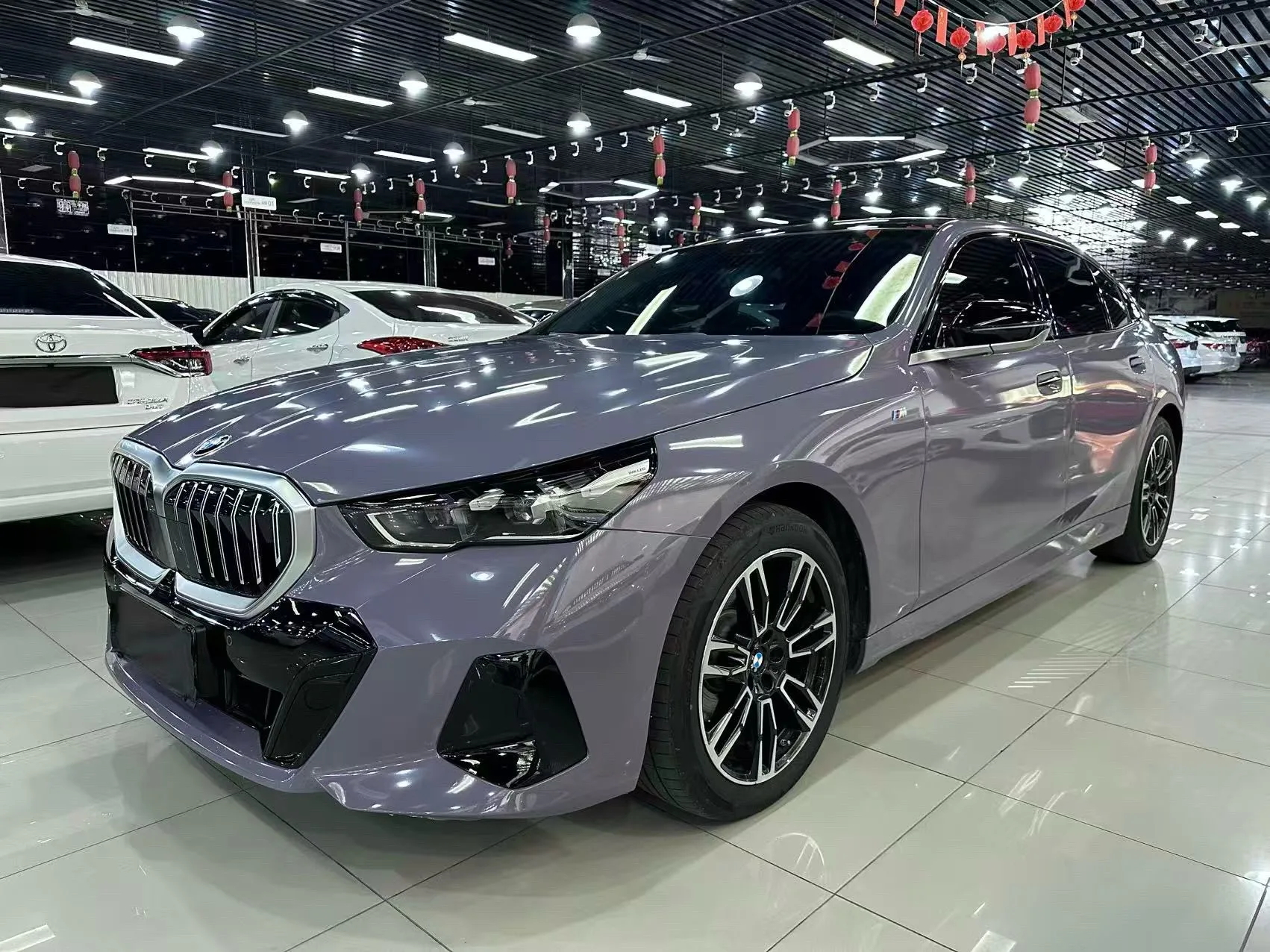 2024 BMW 5 Series 525Li 2.0T M Sport Package Automatic