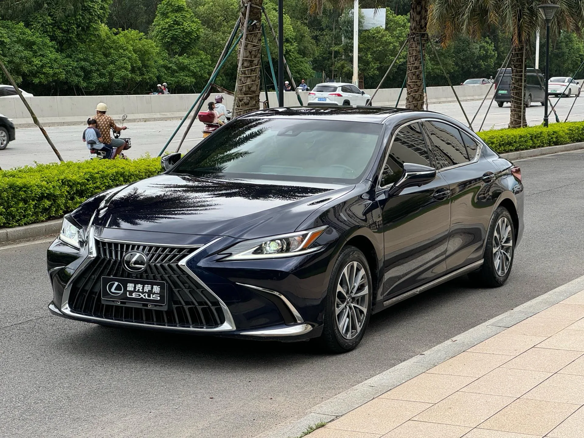 Lexus ES 2021 Model 200 Premium Edition