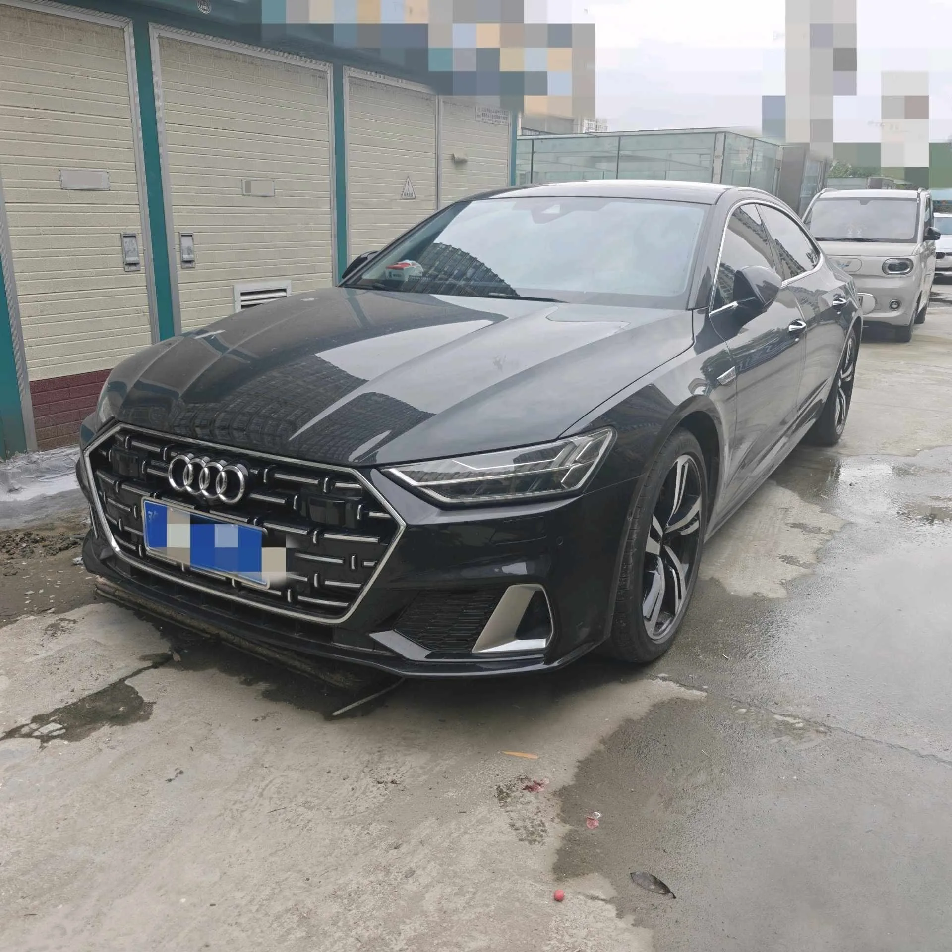Audi 2024 A7L 2.0TFSI 45TFSI Quattro S-line (High-end model) with Crystal Package, Automatic Transmission