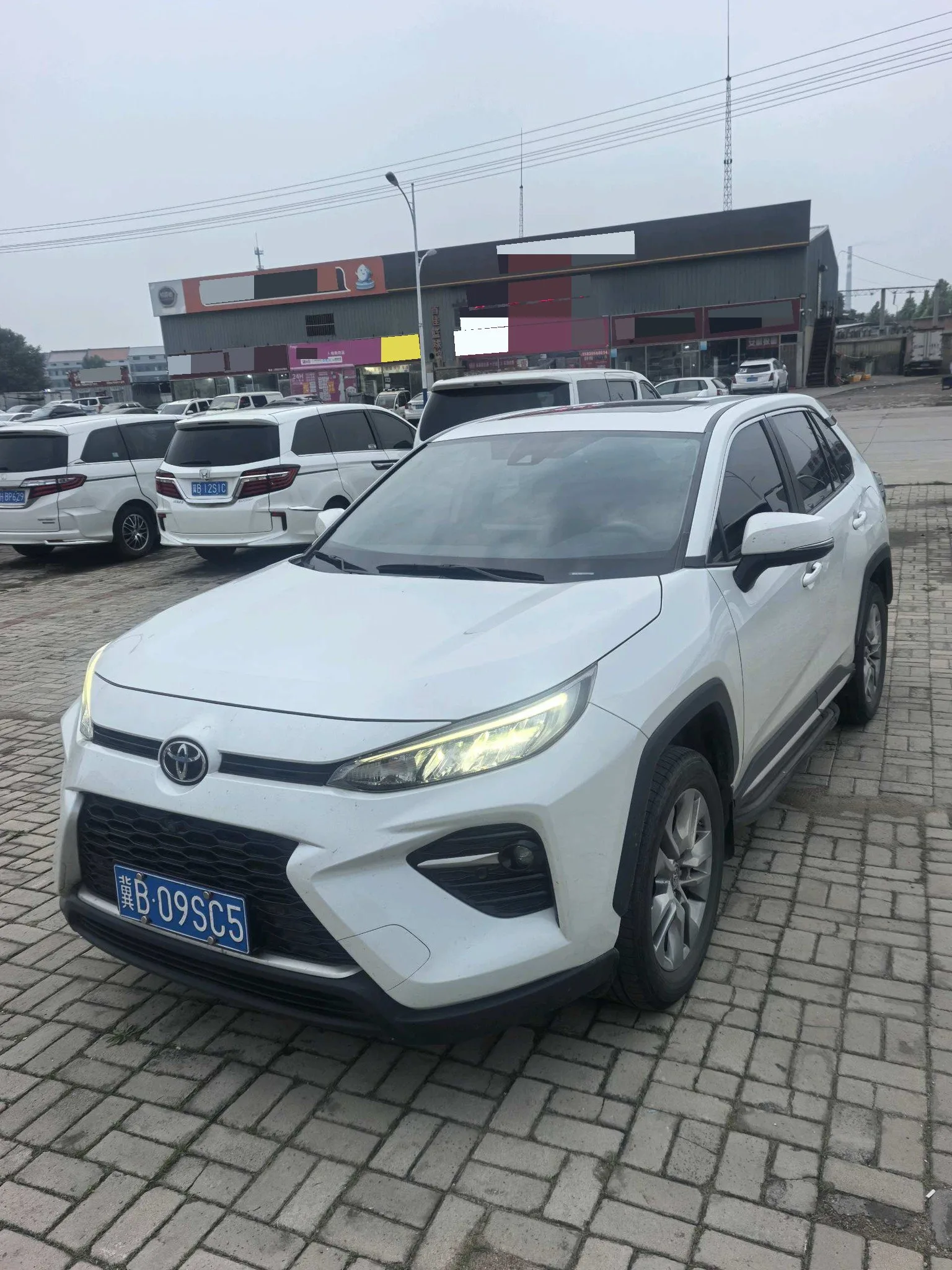 2022 Toyota RAV4 2.0L CVT 4WD Luxury Edition