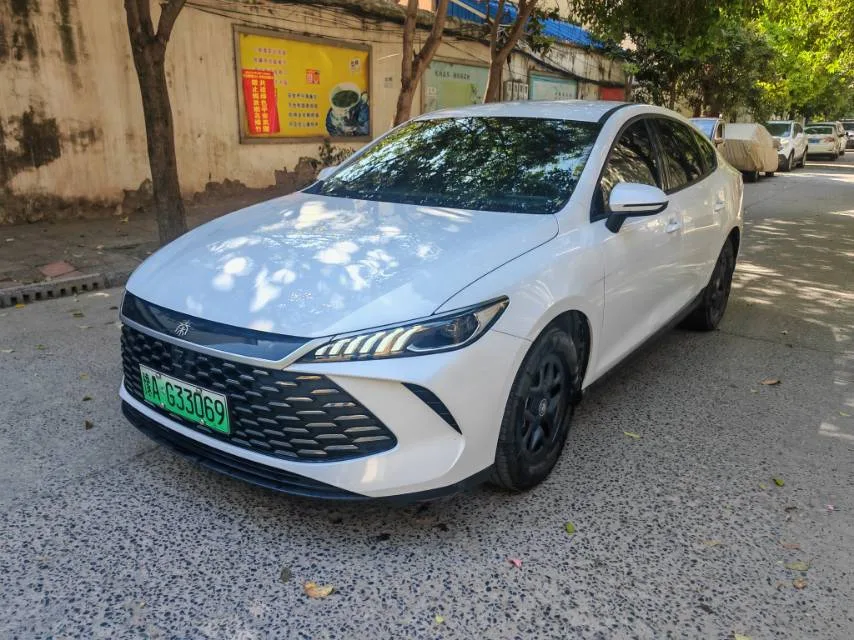 BYD 2025 Qin PLUS DM-i 1.5 CVT Intelligent Driving Edition 55KM Leading Model Automatic