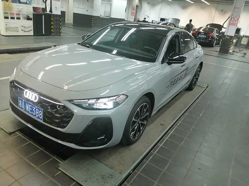 Audi A5L 2026 2.0T Sport Plus