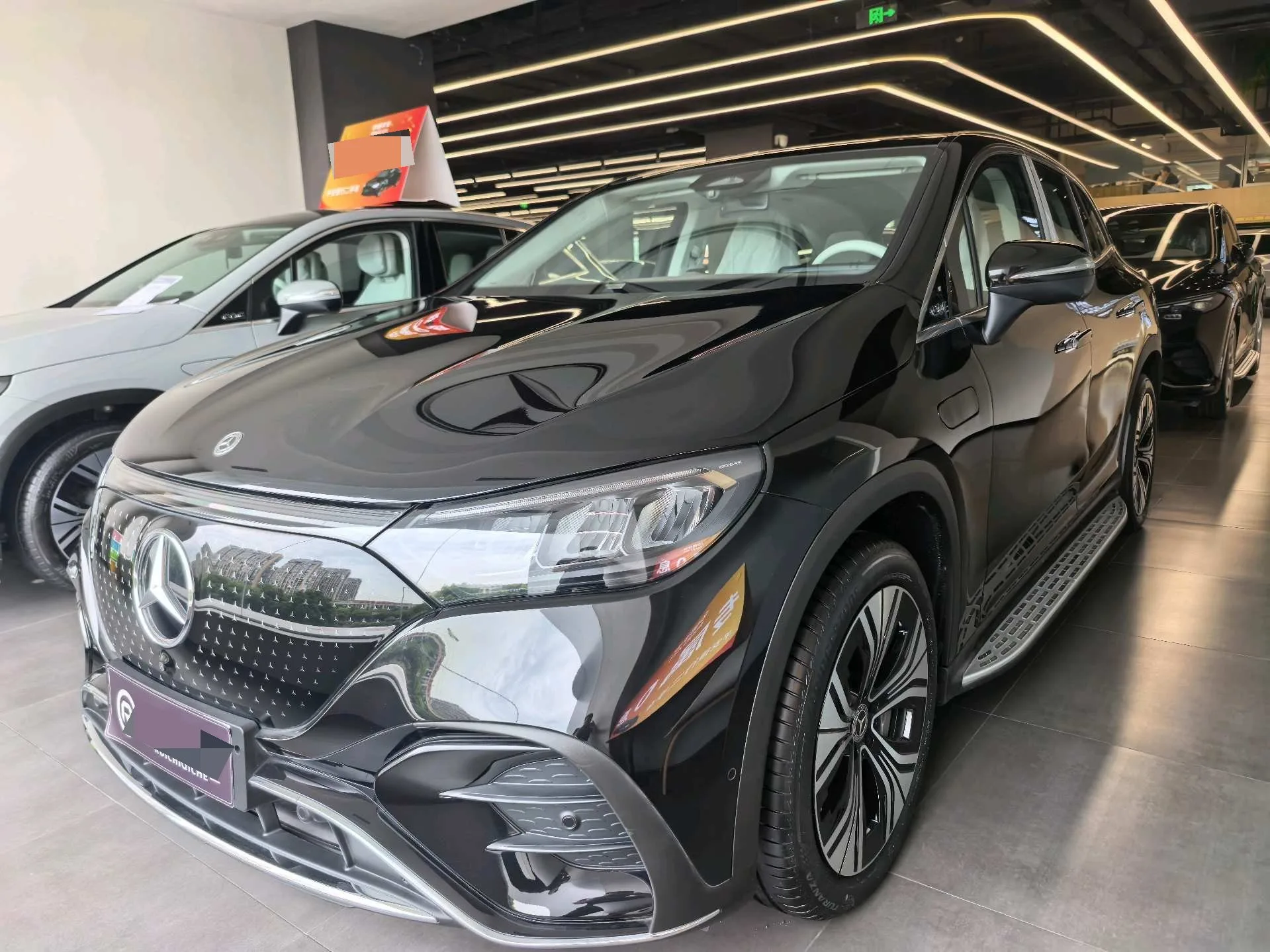 2024 Mercedes-Benz EQE SUV 500 4MATIC Pioneer Edition