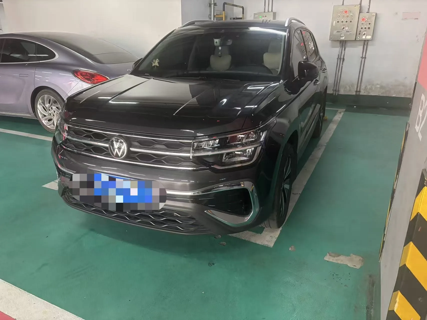 Volkswagen 2024 Touareg 1.5TSI 300TSI Front-Wheel Drive "Jiaoyue" Edition Automatic Transmission