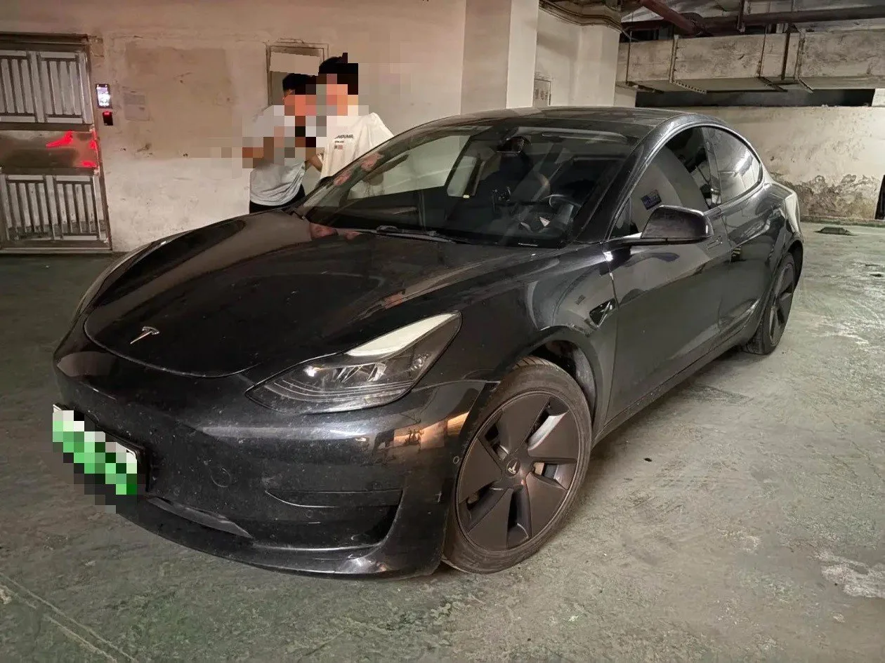 Model 3 2022 Rear-Wheel Drive