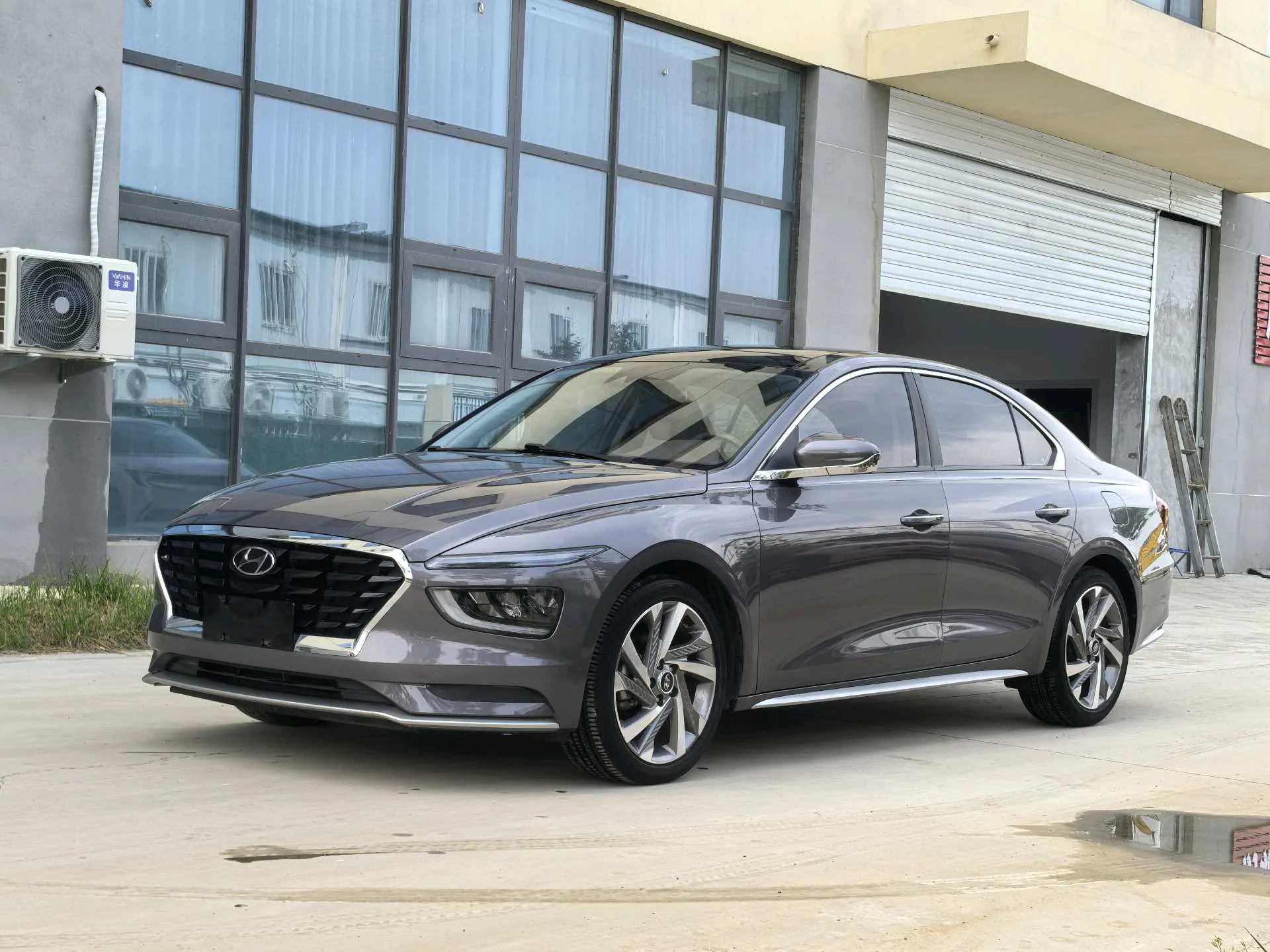 Mingtu 2021 1.8L CVT LUX Premium Edition