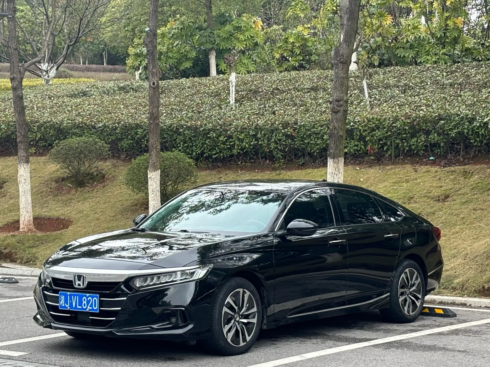 2022 Honda Accord Hybrid 2.0L Elite Edition