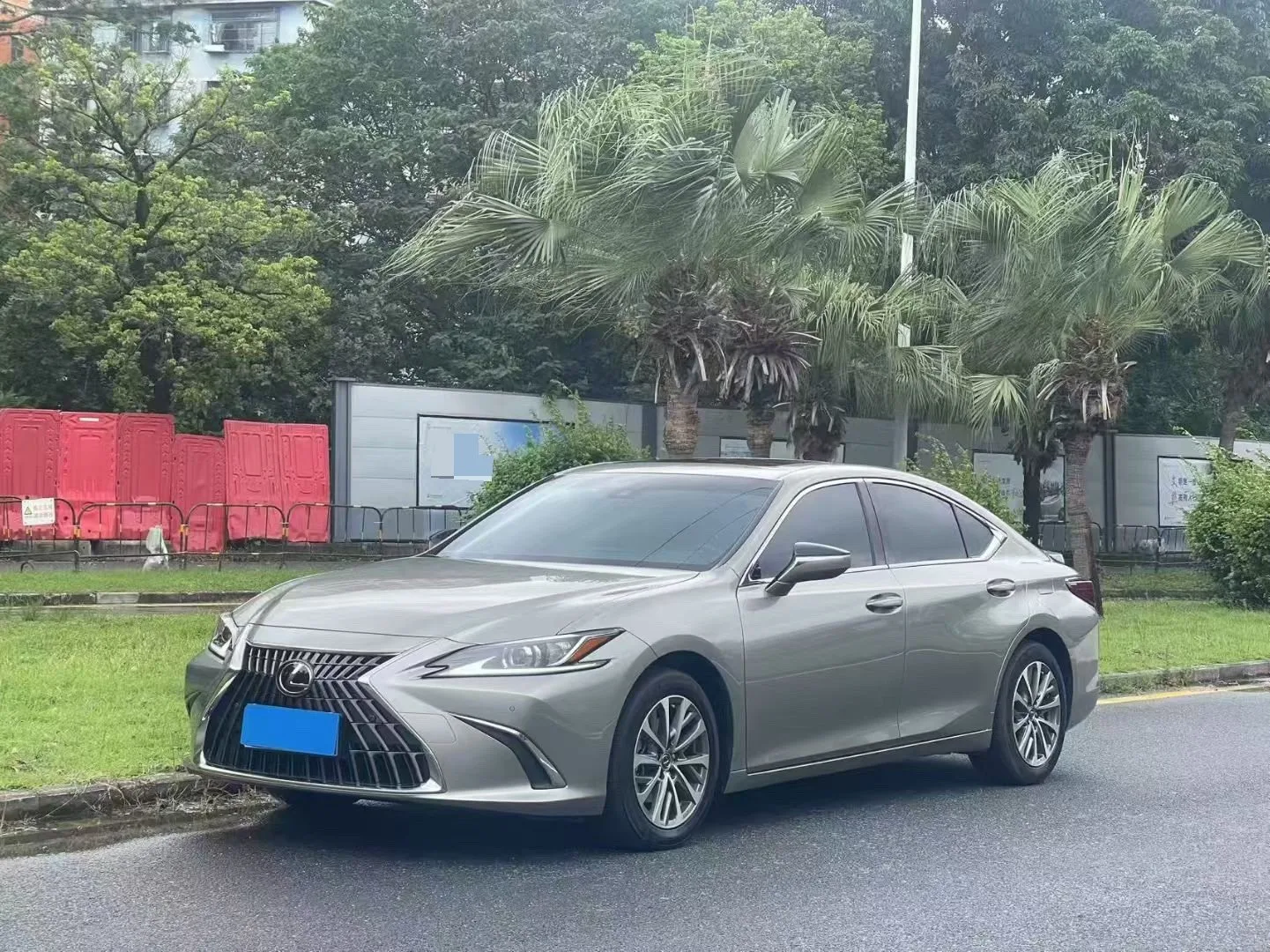 Lexus ES 2022 300h Premium Edition