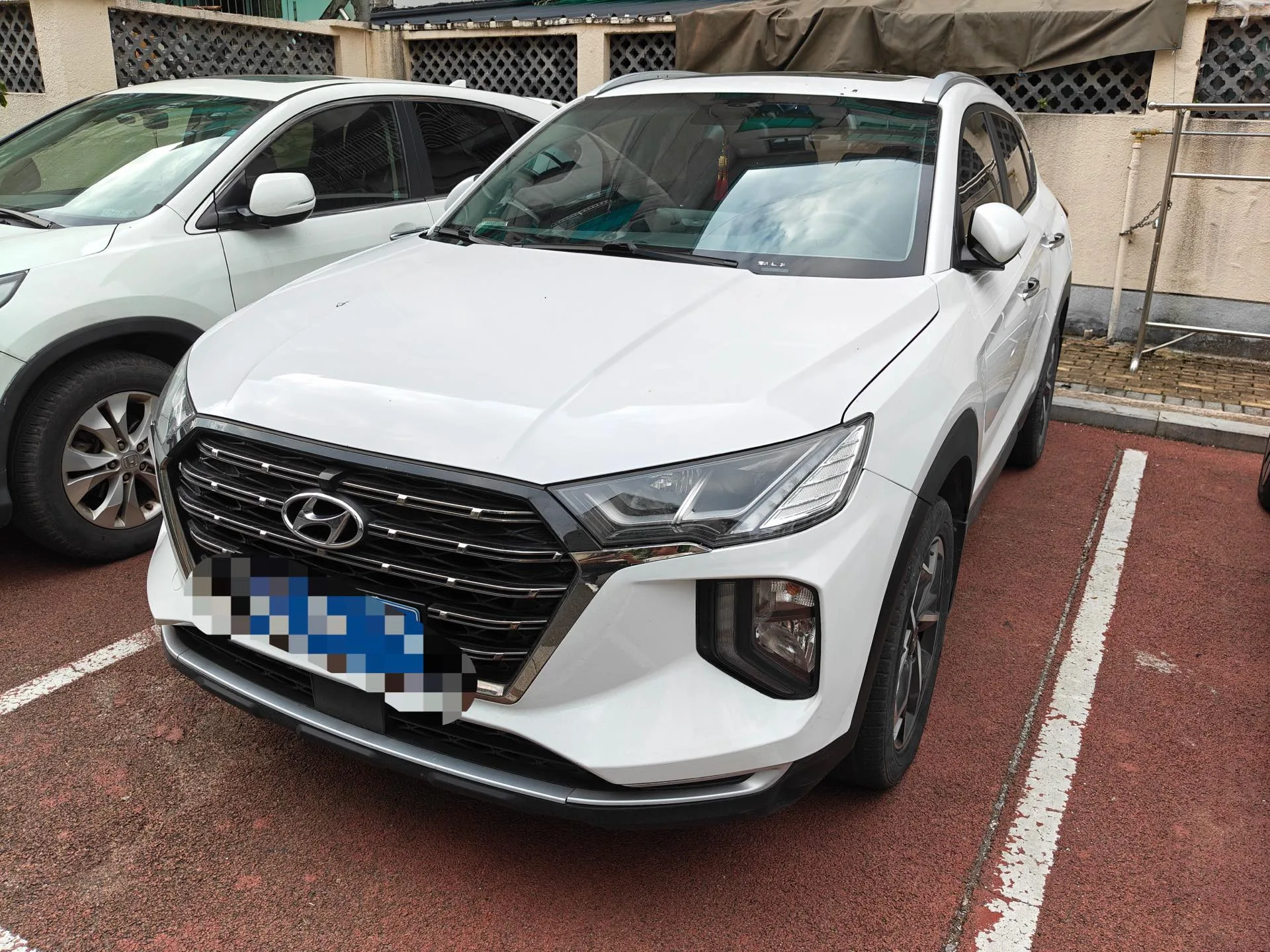 Tucson 2020 280TGDi Dual-Clutch Two-Wheel Drive Fashion Edition (National V Emission Standard)