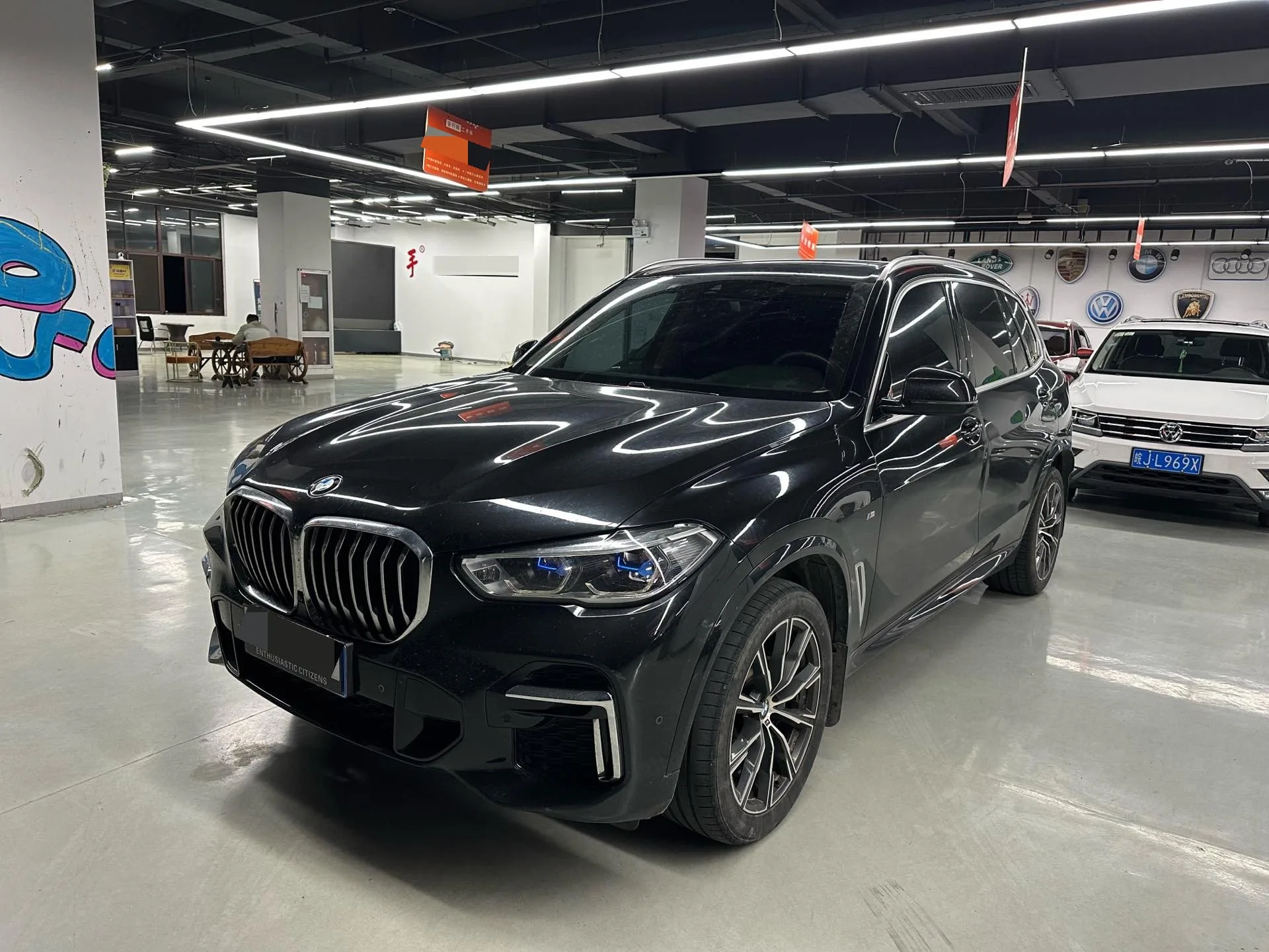 2022 BMW X5 xDrive 30Li Premium M Sport Package