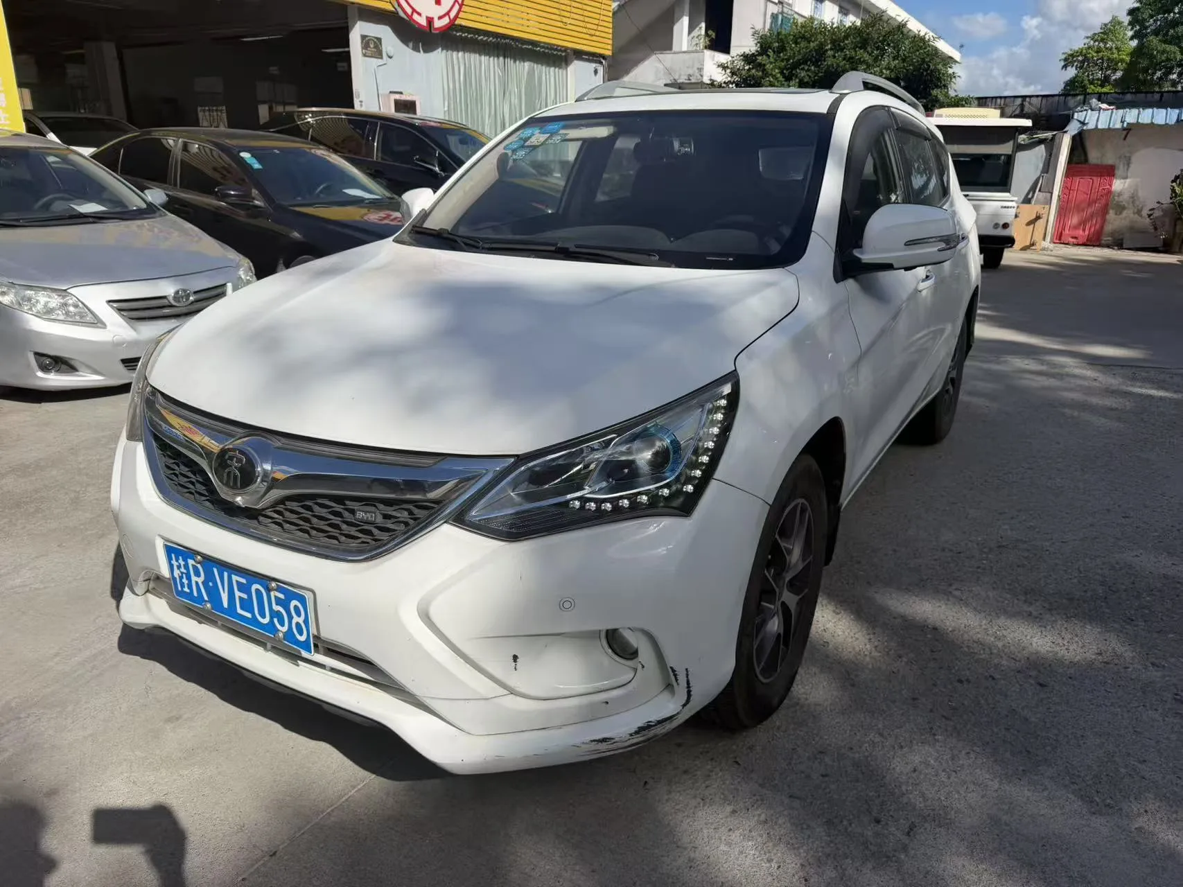 Song 2016 Model Year, Gai Shi Edition, 1.5TID, Automatic Leading Trim Level