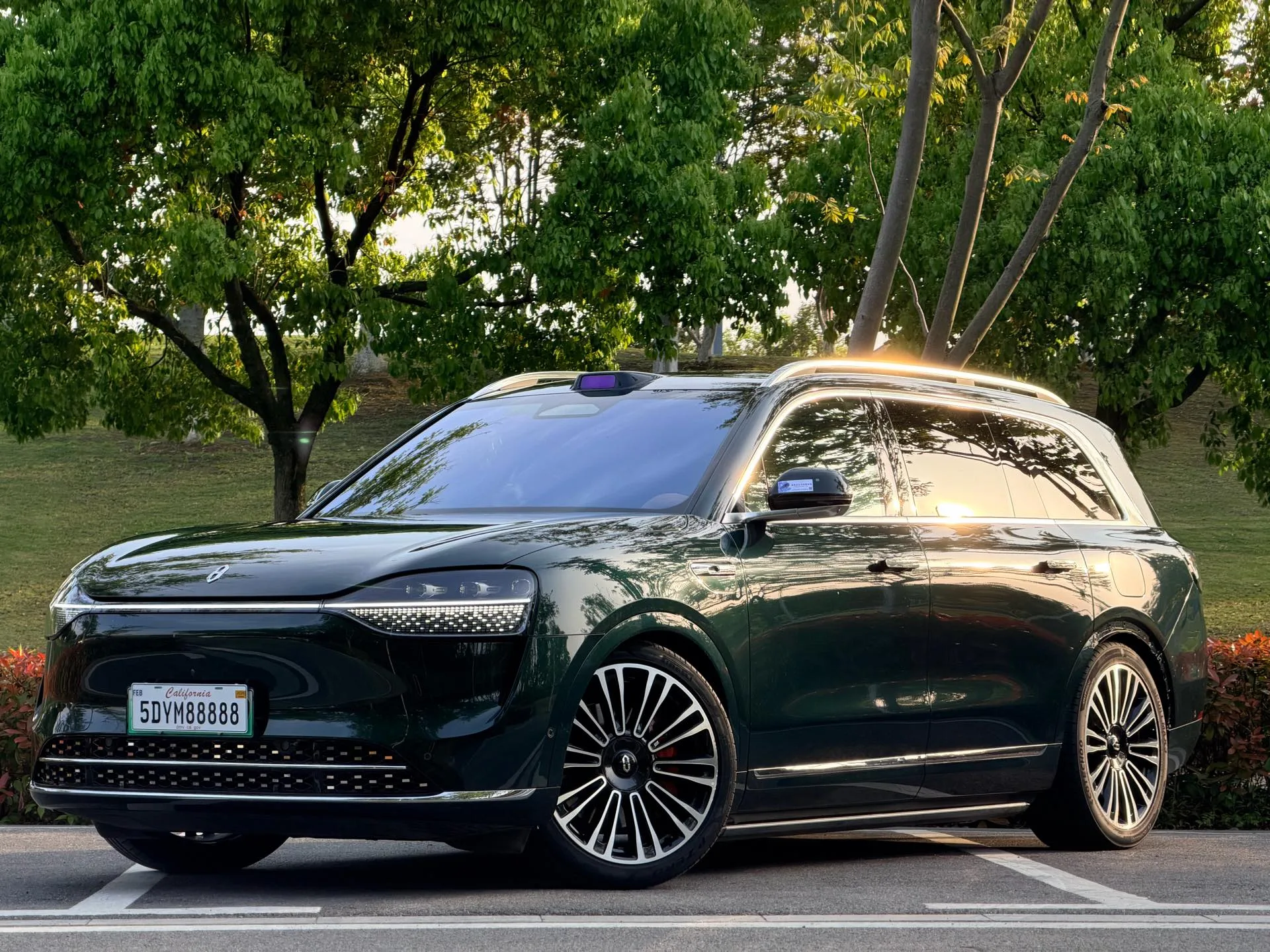 AITO 2024 Model M9 Extended Range Max Edition 42kWh 5-Seater Automatic
